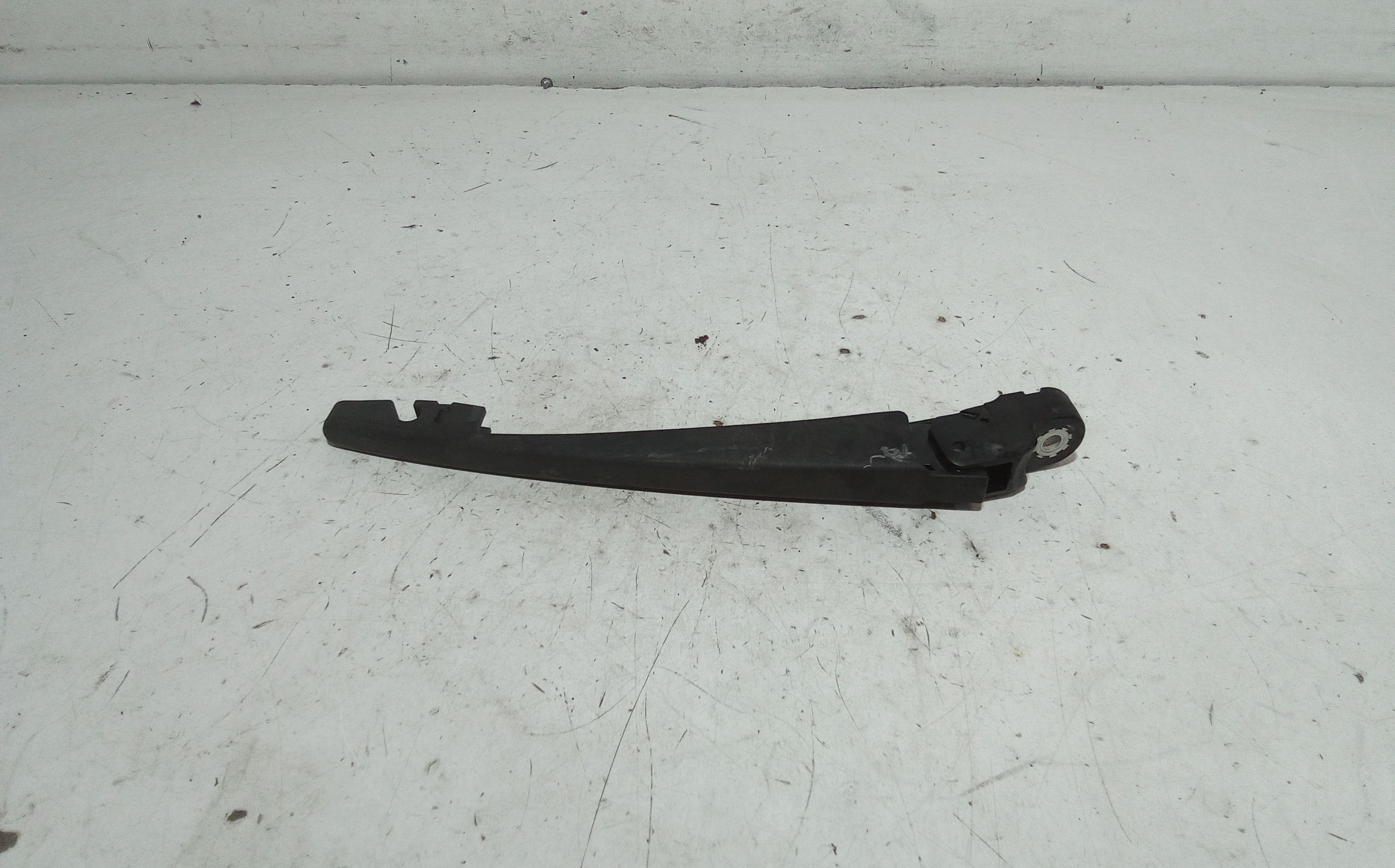 Braccio Tergilunotto 71768101 Usato