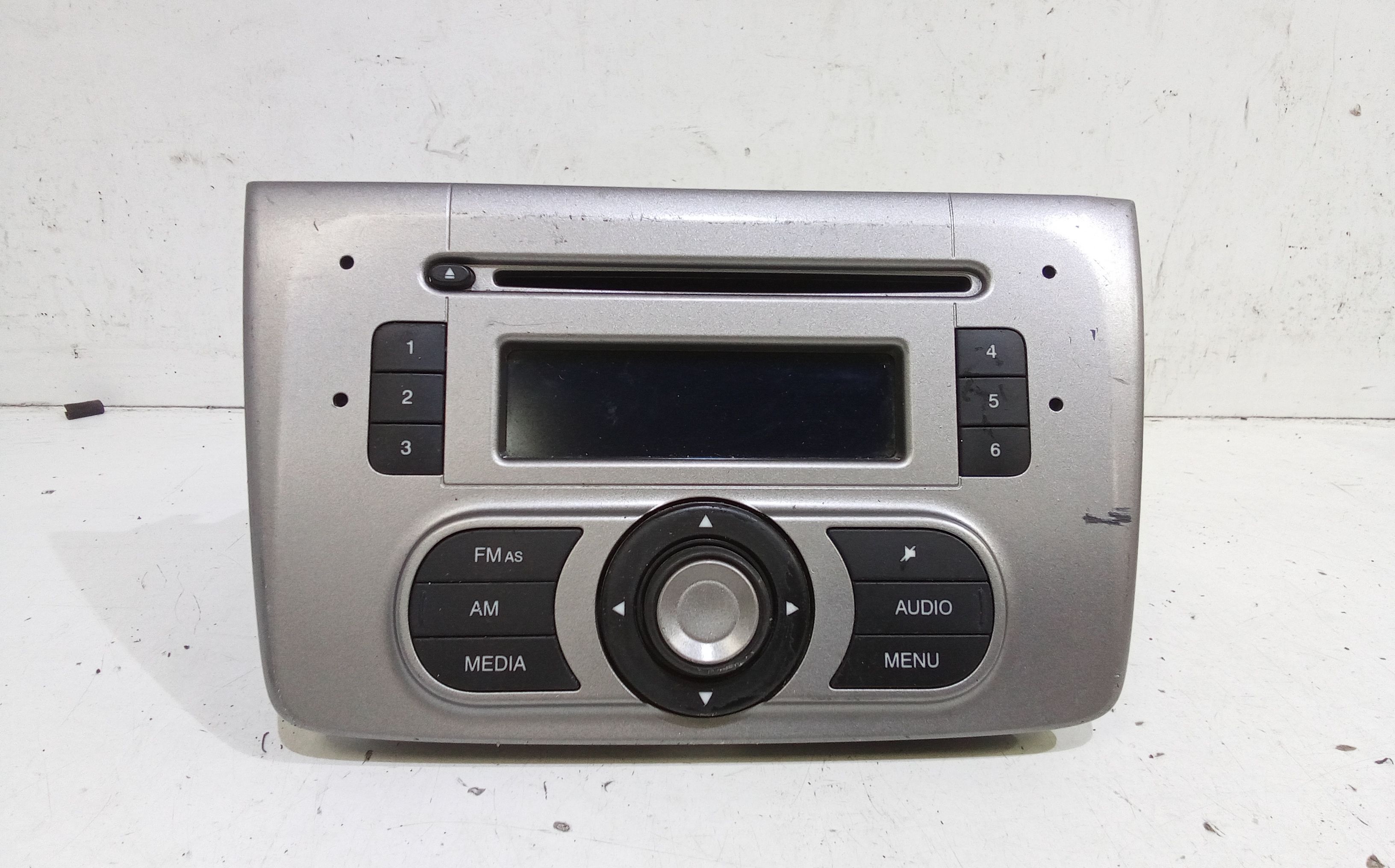 Autoradio 156099053 Usato