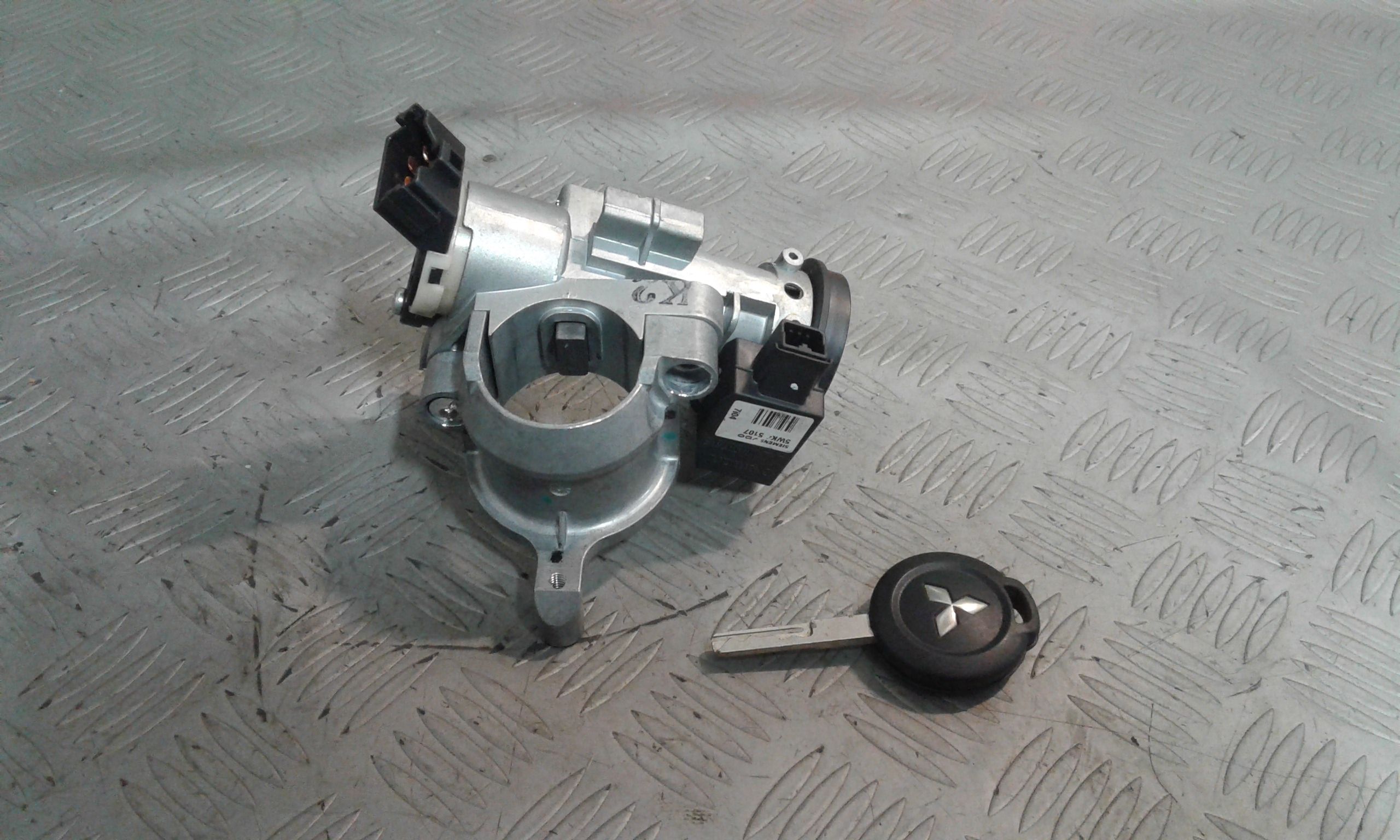 Commutatore Avviamento Con Cilindretti Serrature Usato