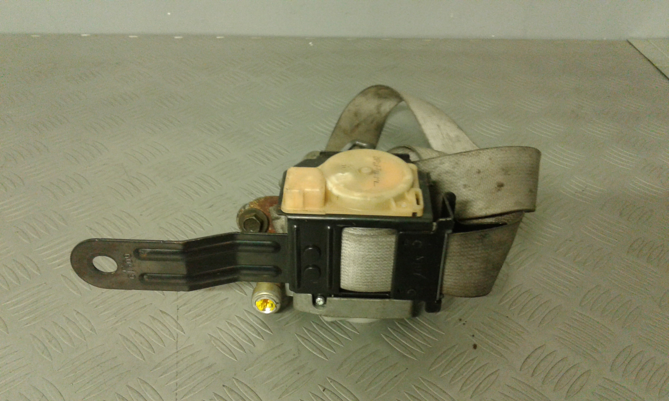 Cintura Di Sicurezza Ant. Destro 868848H705 Usato