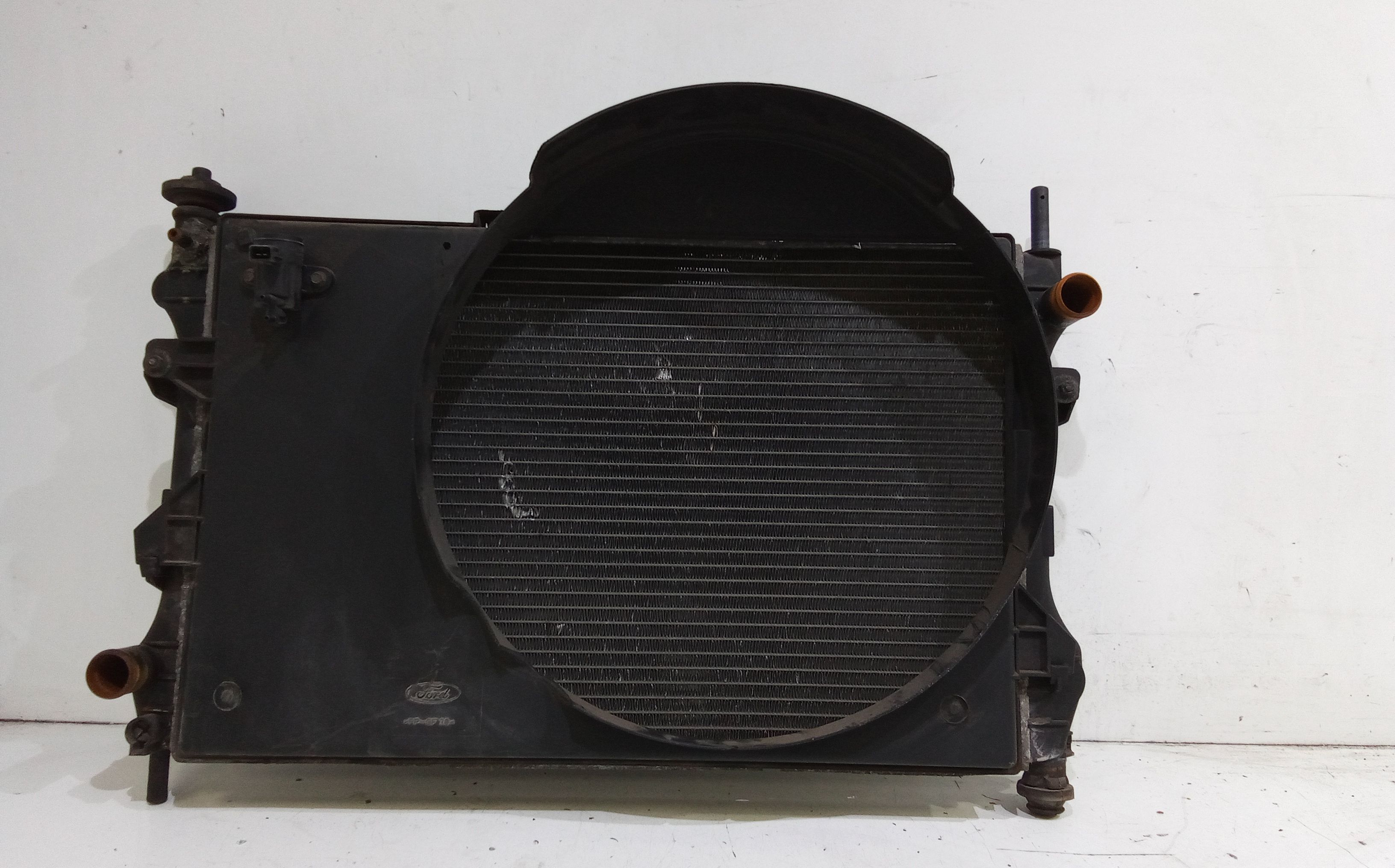 Radiatore 1671798 Usato