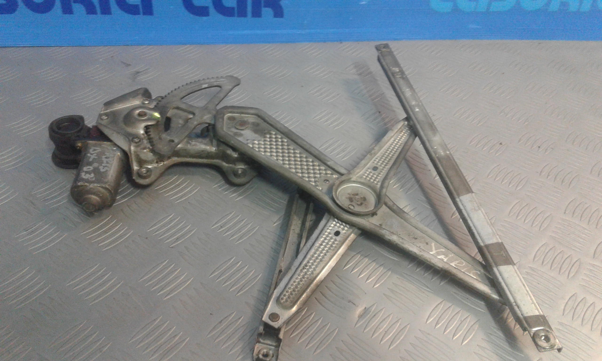 Alzacristallo Porta Ant. Destro 6980152010 Usato