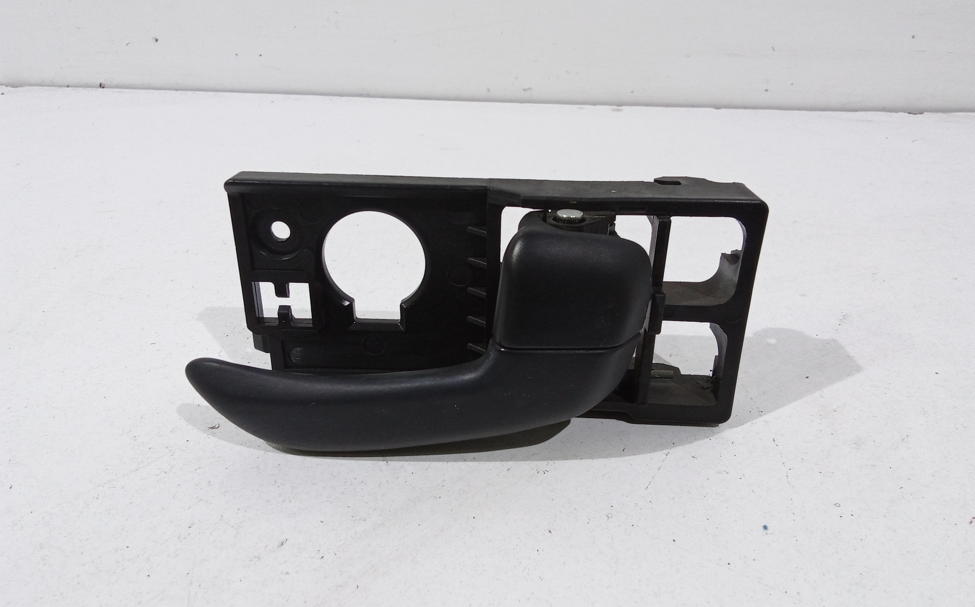 Maniglia Int. Apertura Porta Post. Destro 826200X0004X Usato