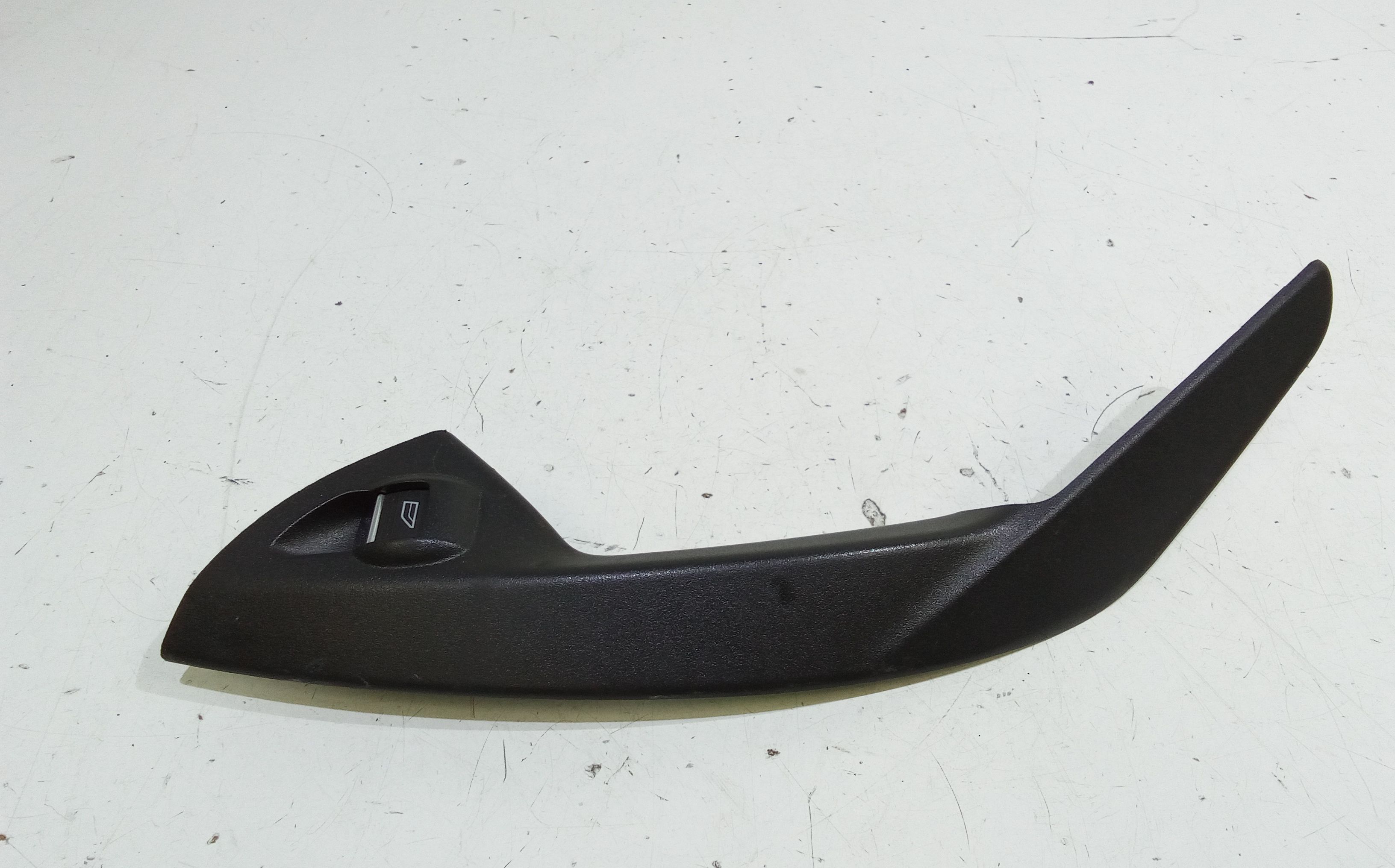 Interruttore Alzacristalli Porta Post. Destro 1850432 Usato