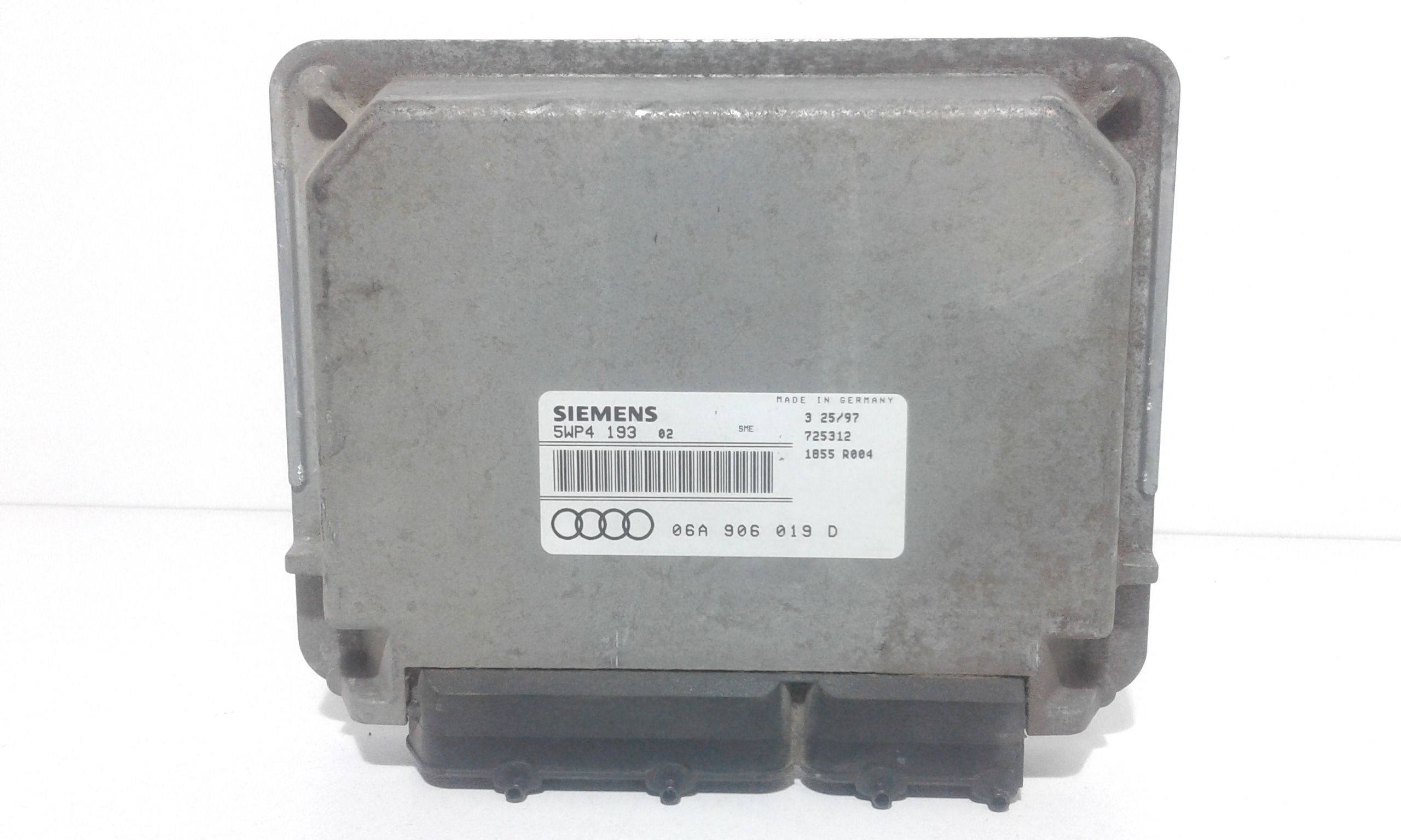 Centralina Iniezione 06A906032EE Usato