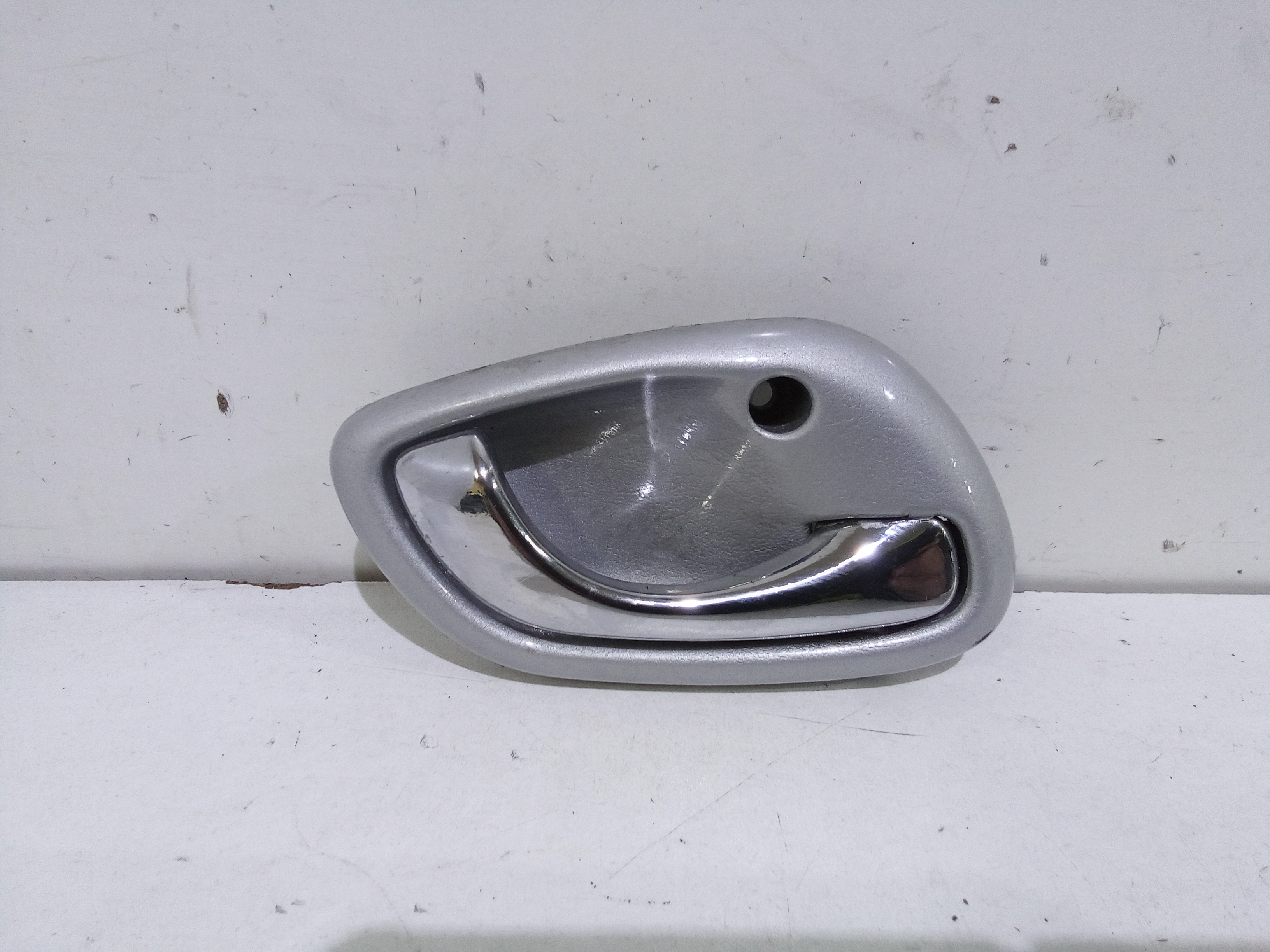 Maniglia Int. Apertura Porta Ant. Destro Usato