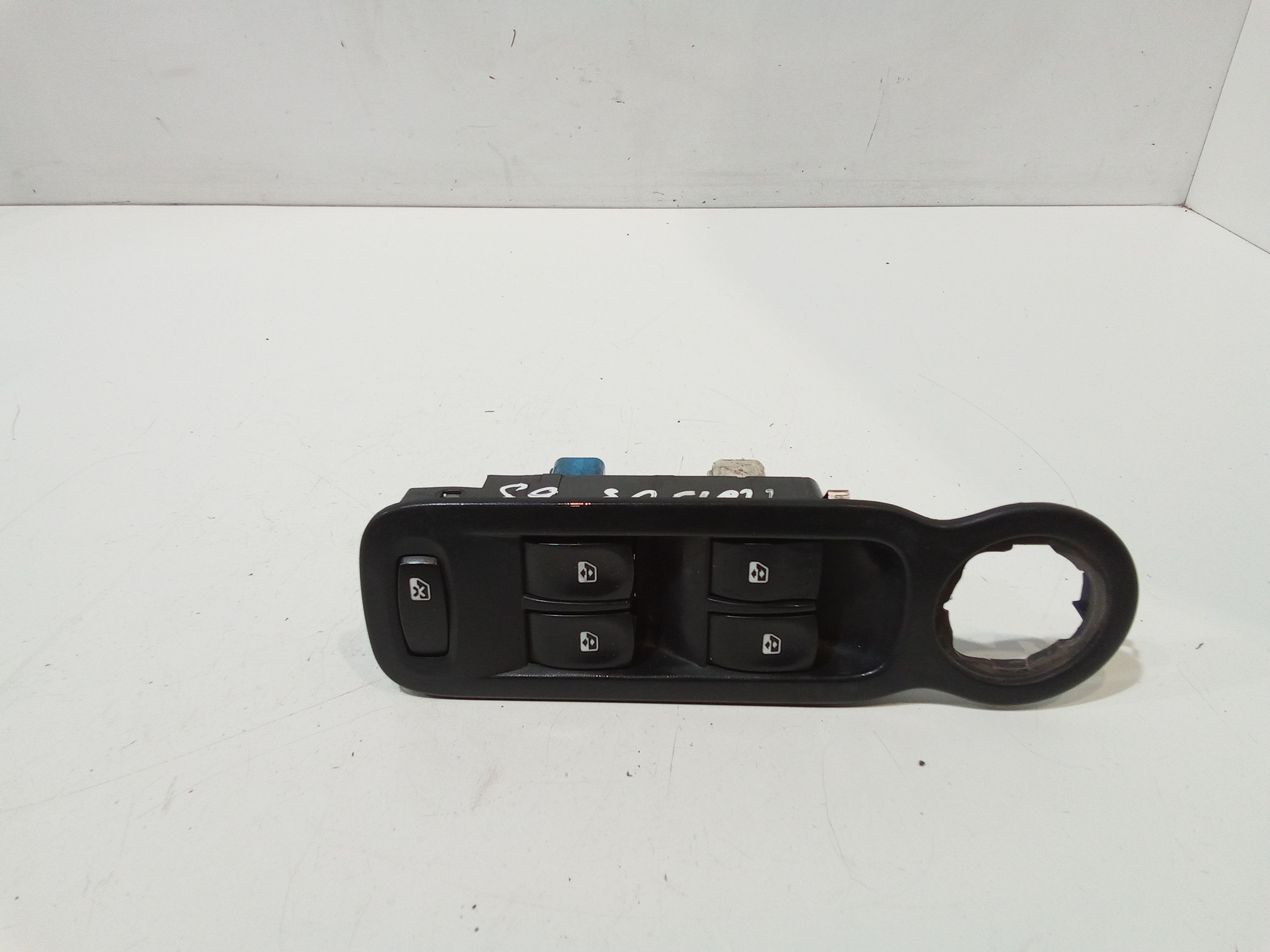 Interruttore Alzacristalli Porta Ant. Sinistro 8200214939 Usato