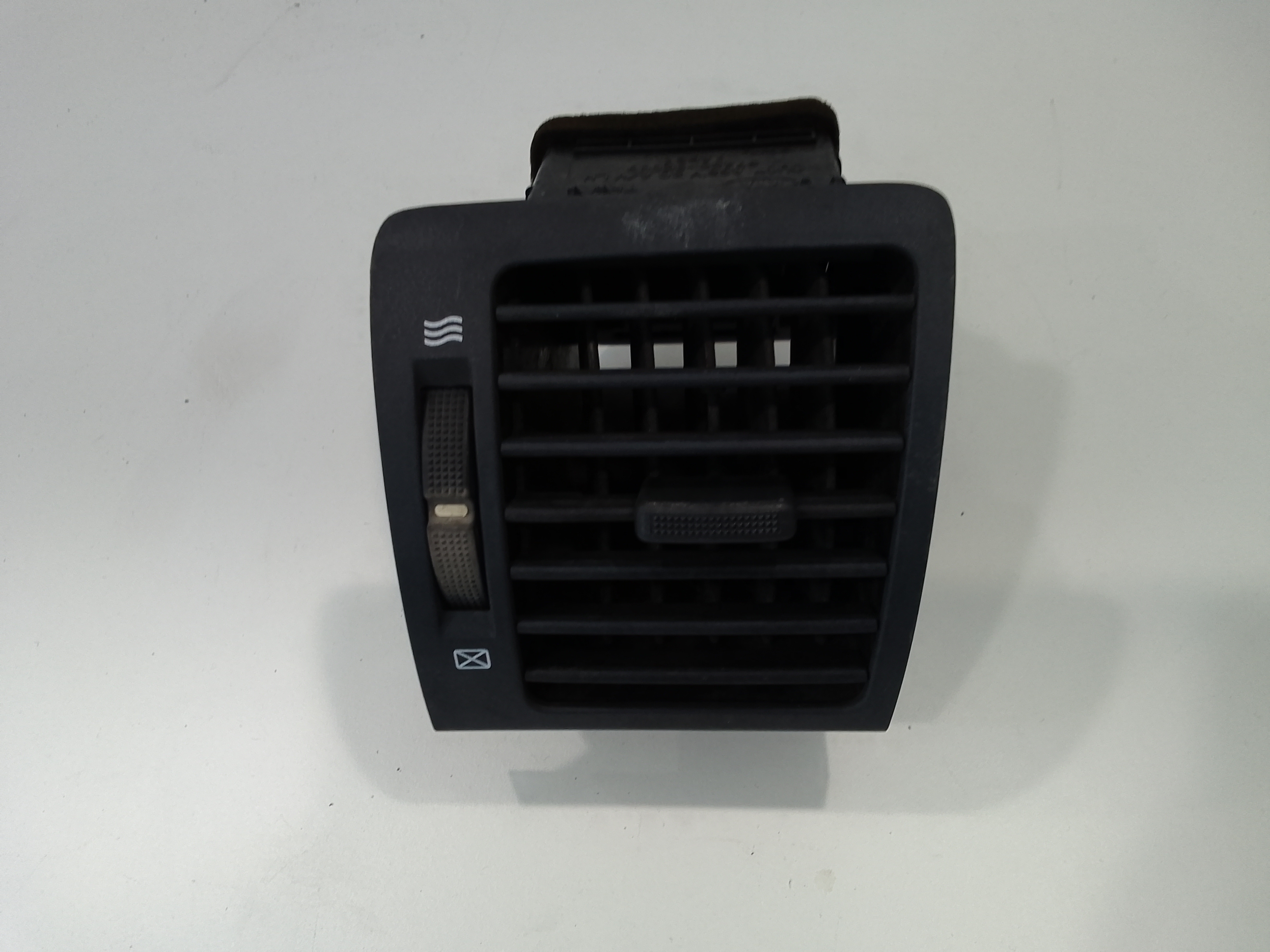 Condotto Aria Bocchette Lat. Cruscotto Sinistro Usato