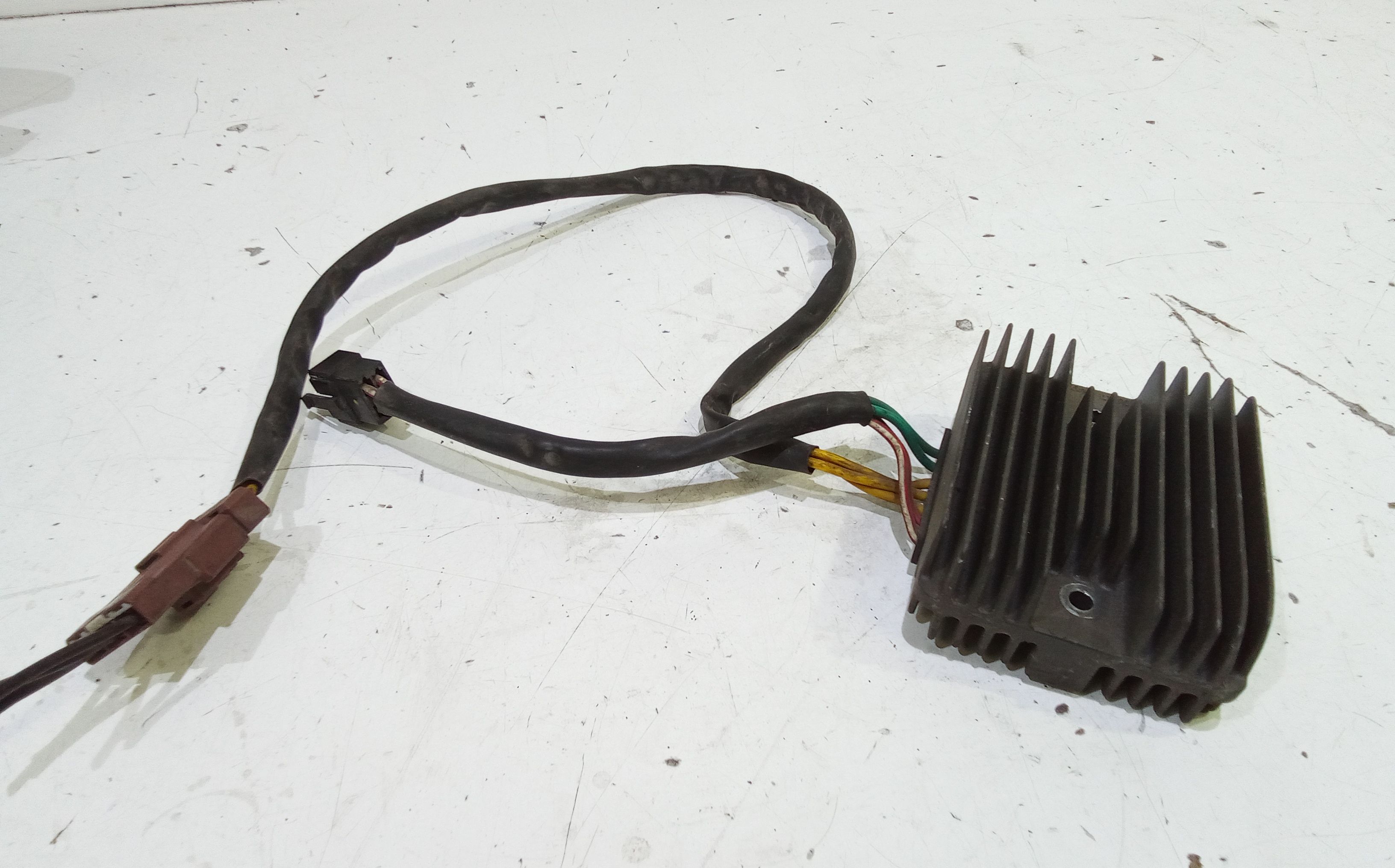 Regolatore Tensione Usato