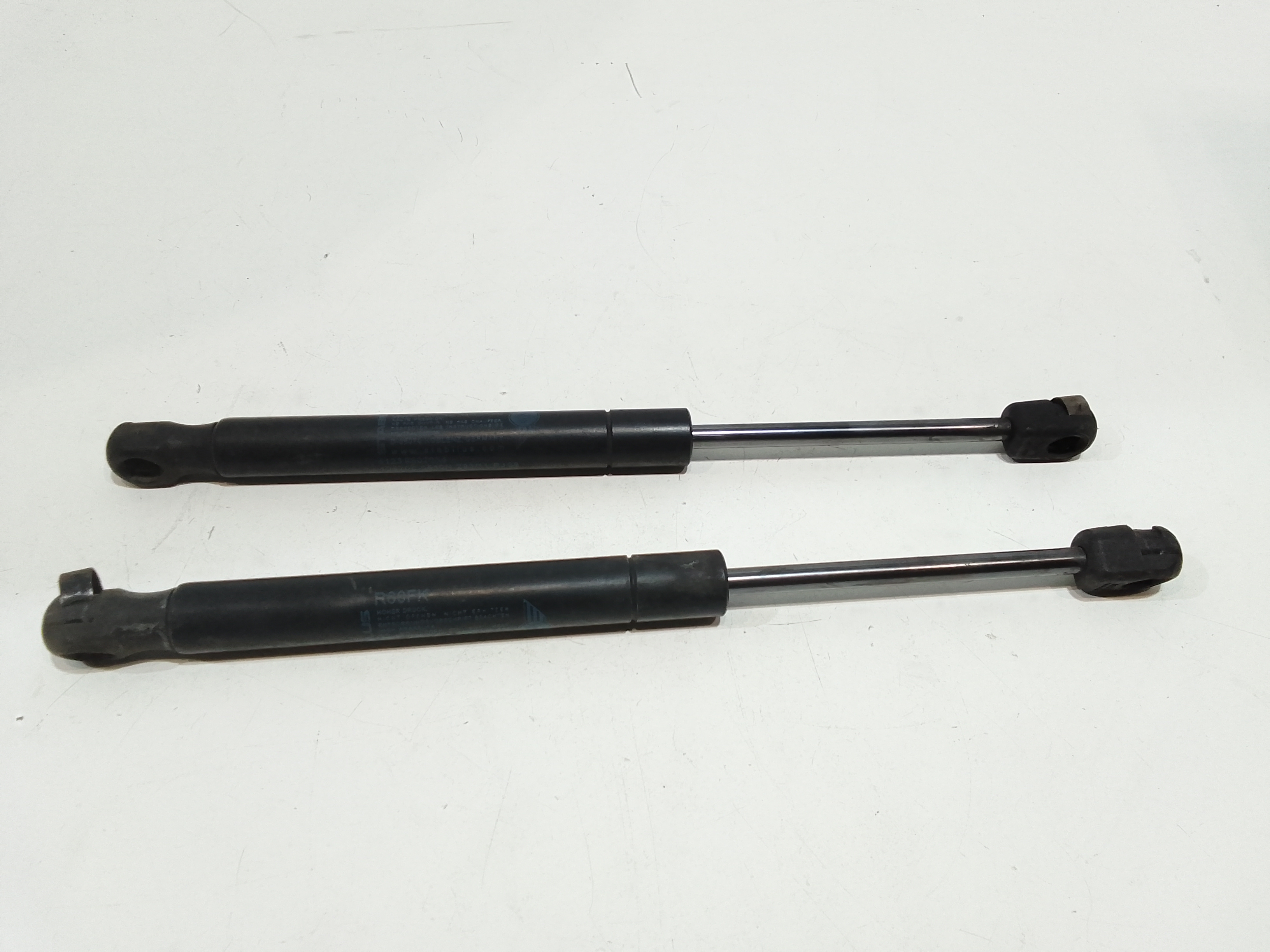 Asta Ammortizzante Cofano Ant. Usato