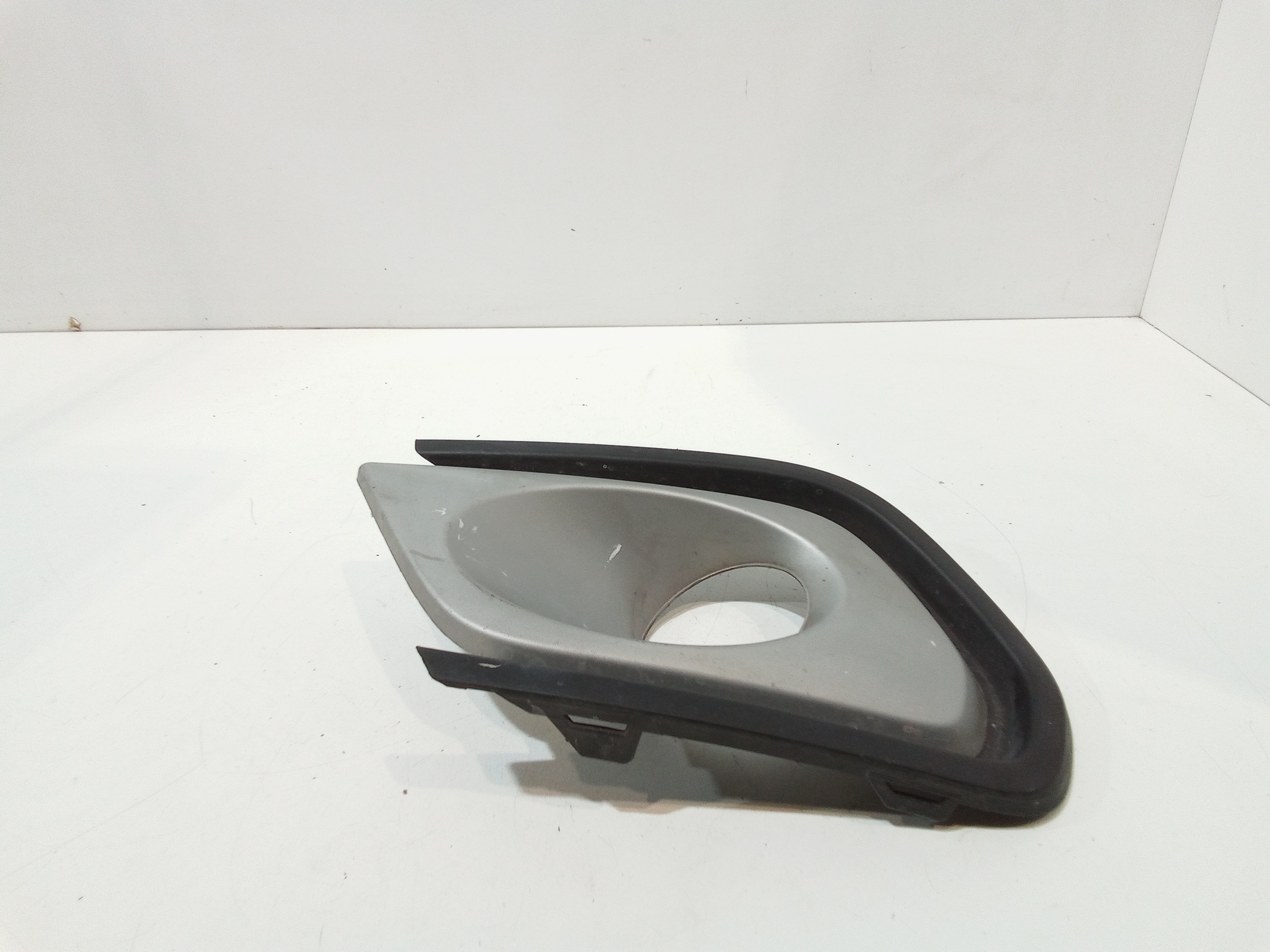 Griglia Paraurti Ant. 622541081R Usato