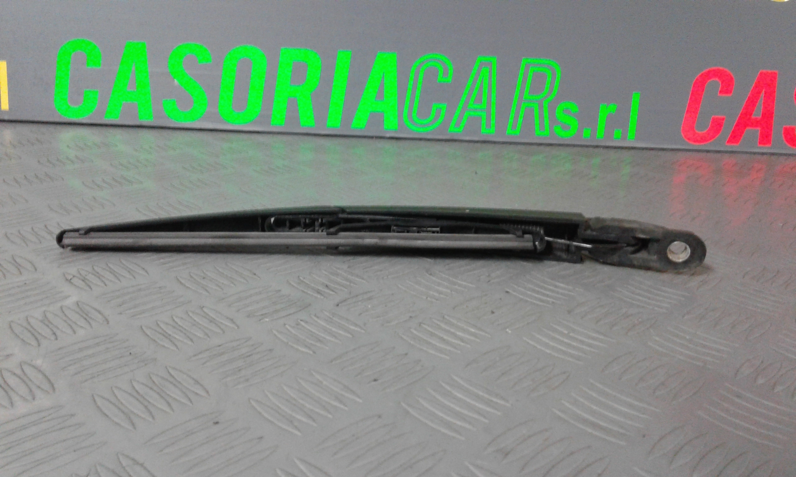 Braccio Tergilunotto A4518240028 Usato