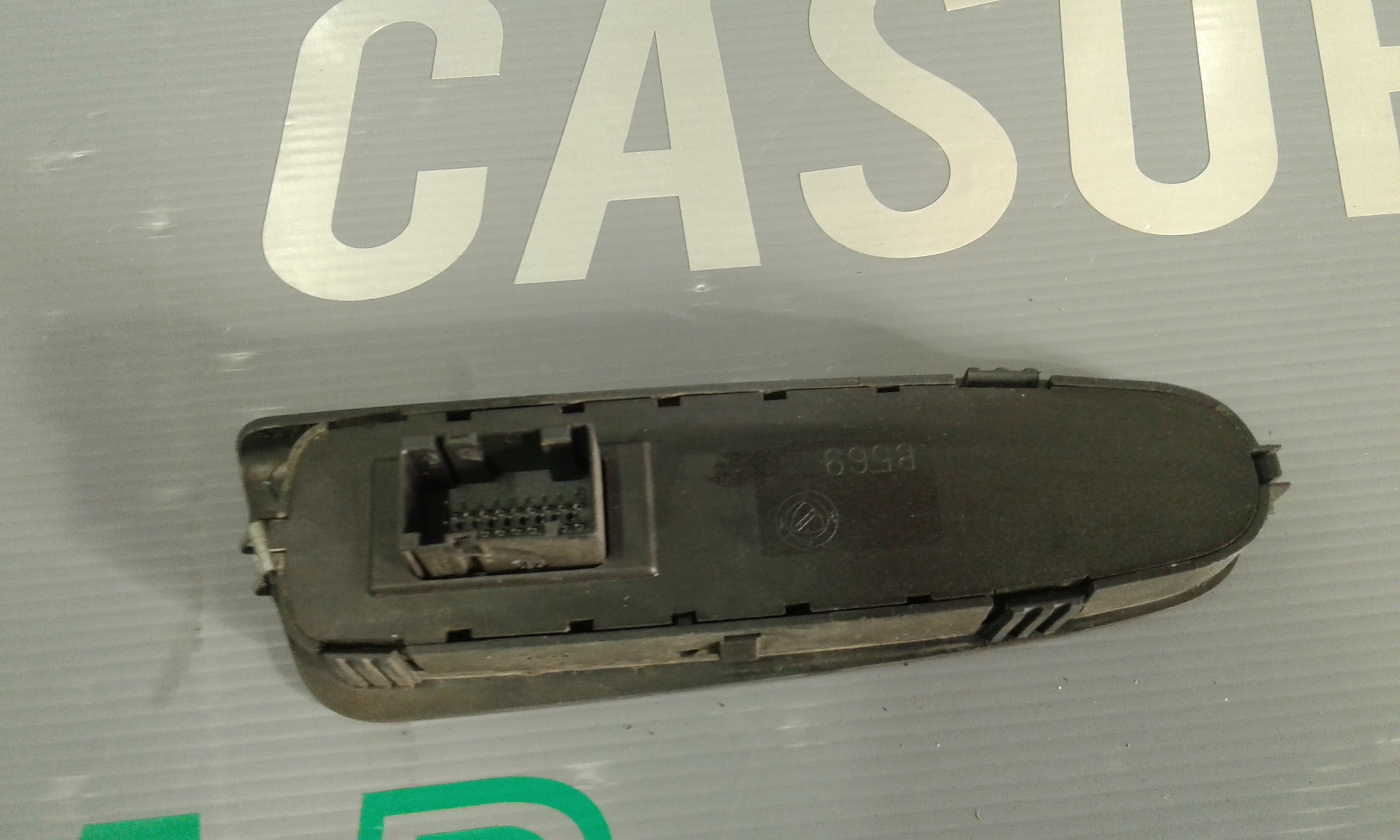 Interruttore Alzacristalli Porta Ant. Sinistro Usato