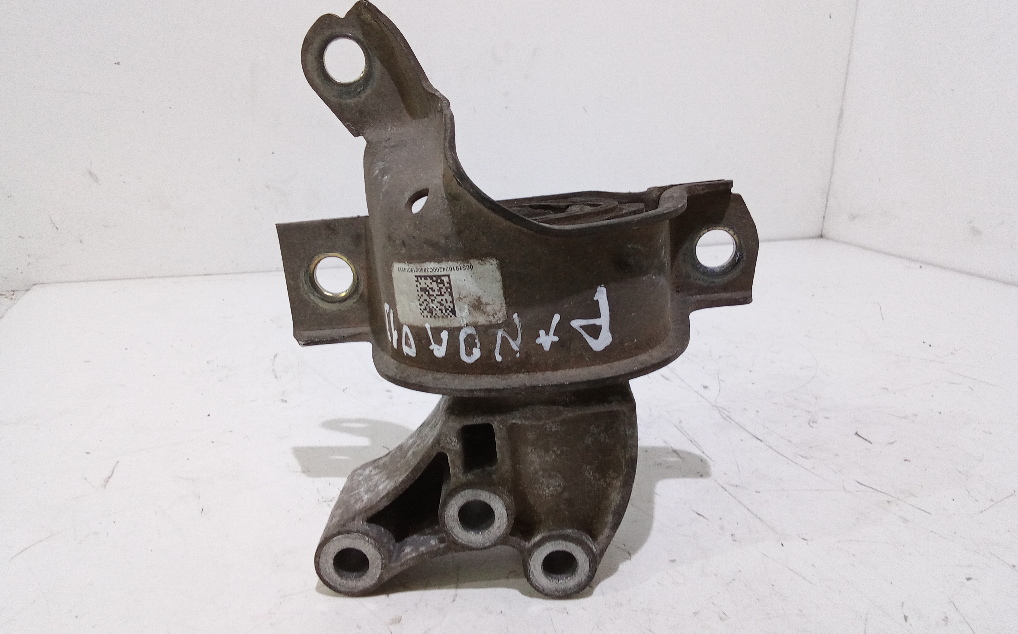 Piastra Alloggiamento Supporto Motore (Con Eventuale Bielletta O Tirante Associato) Usato