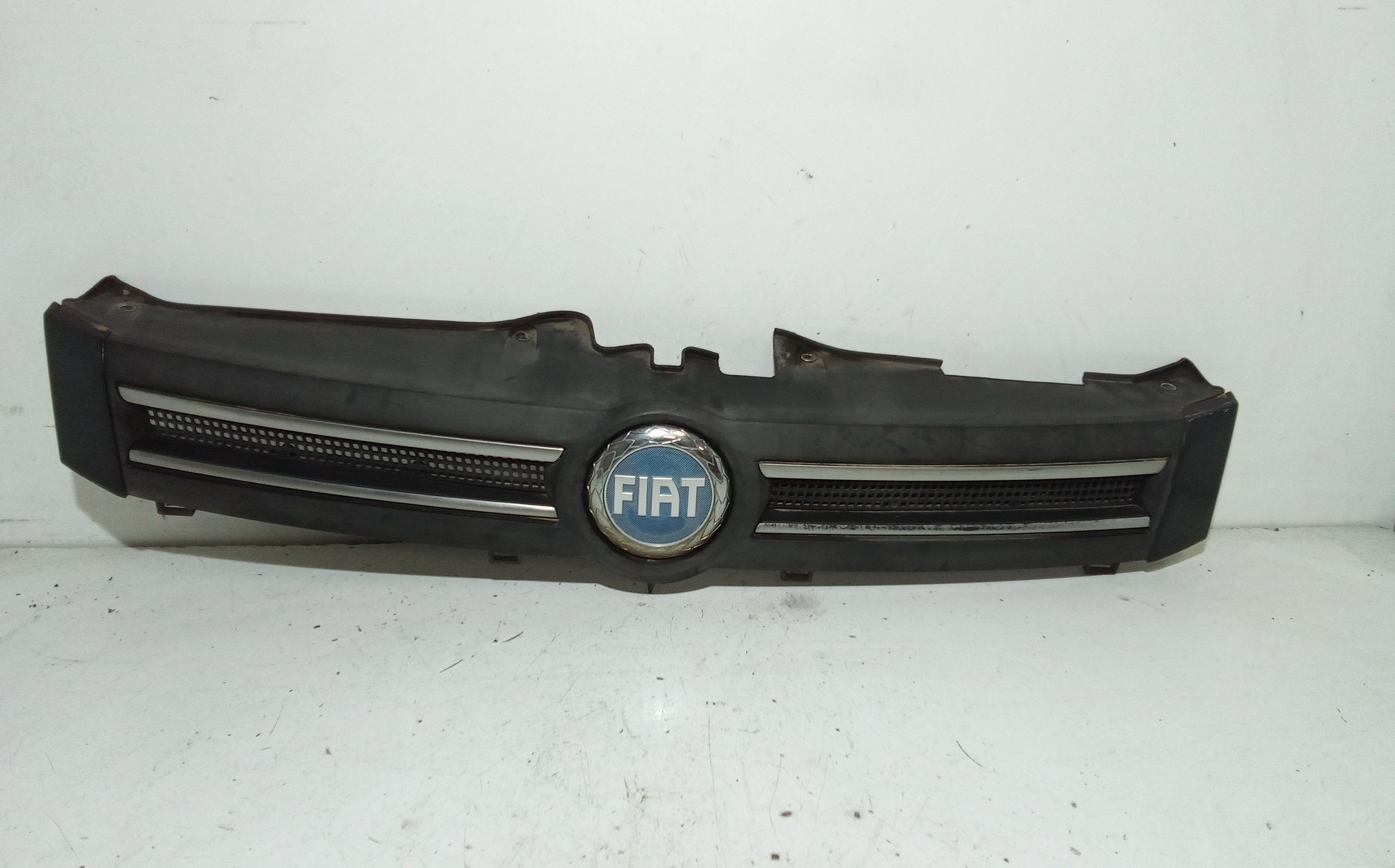 Griglia Paraurti Ant. Usato