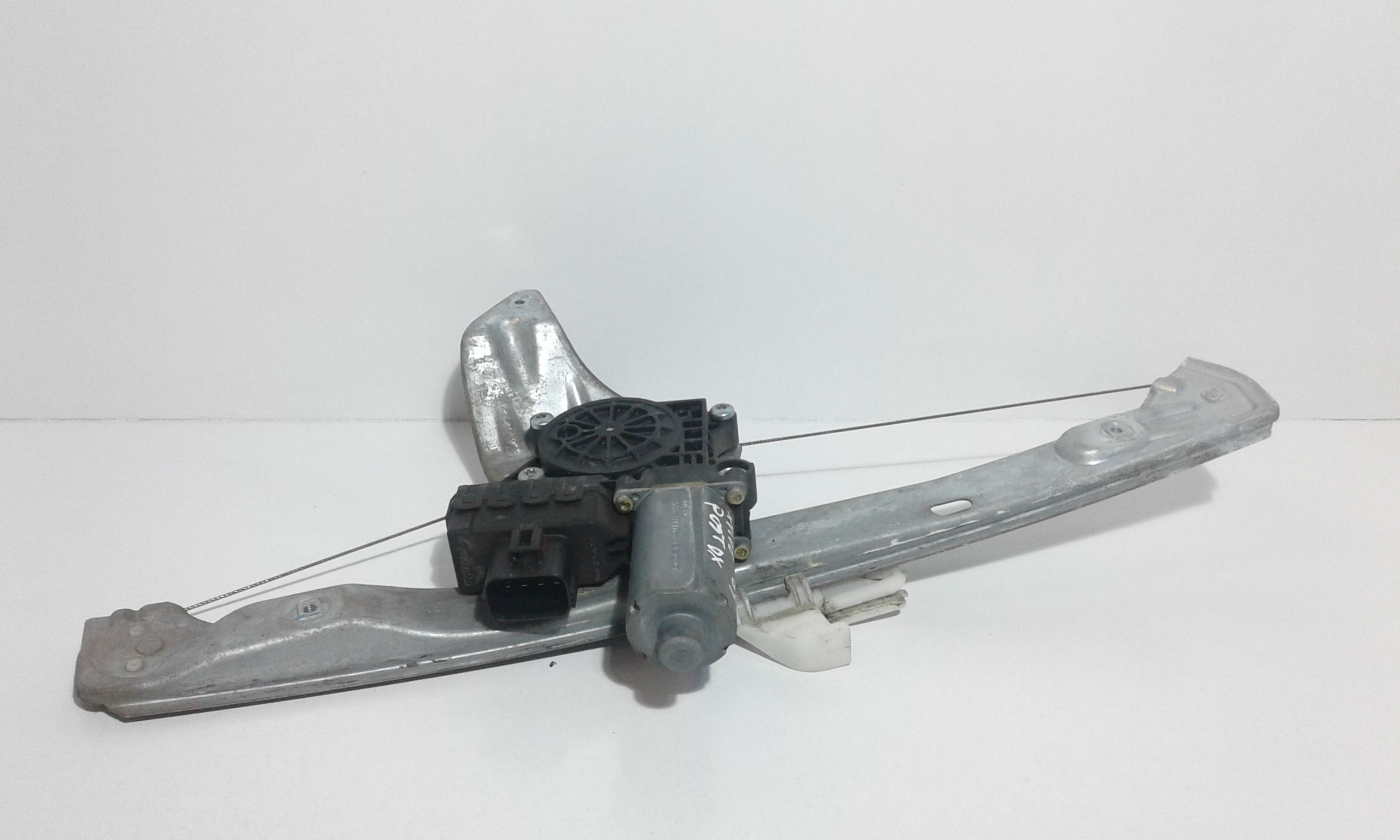 Alzacristallo Porta Post. Destro C2S37070 Usato