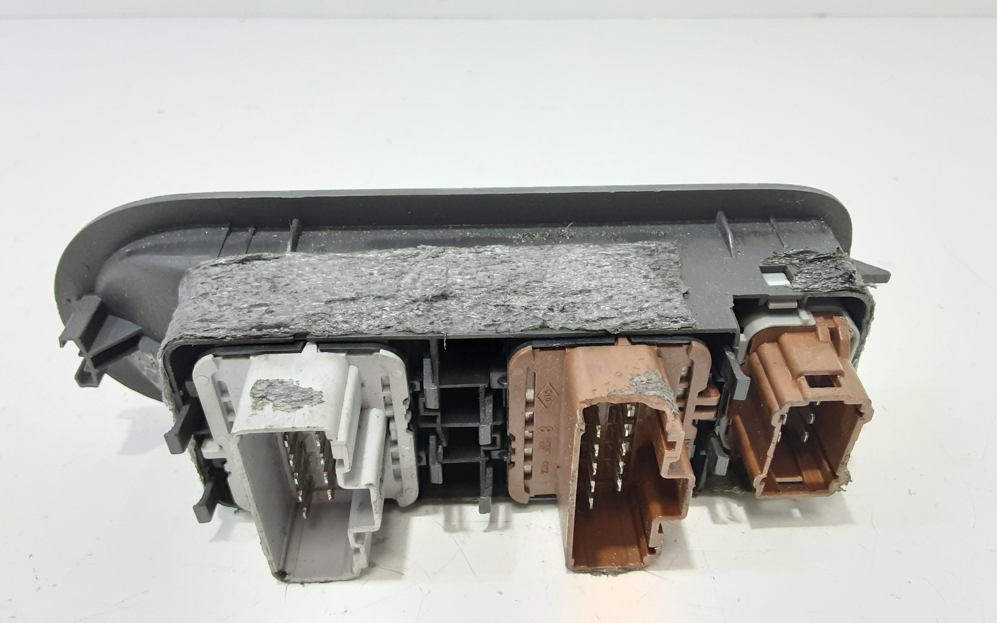 Interruttore Alzacristalli Porta Ant. Sinistro 8200107772 Usato