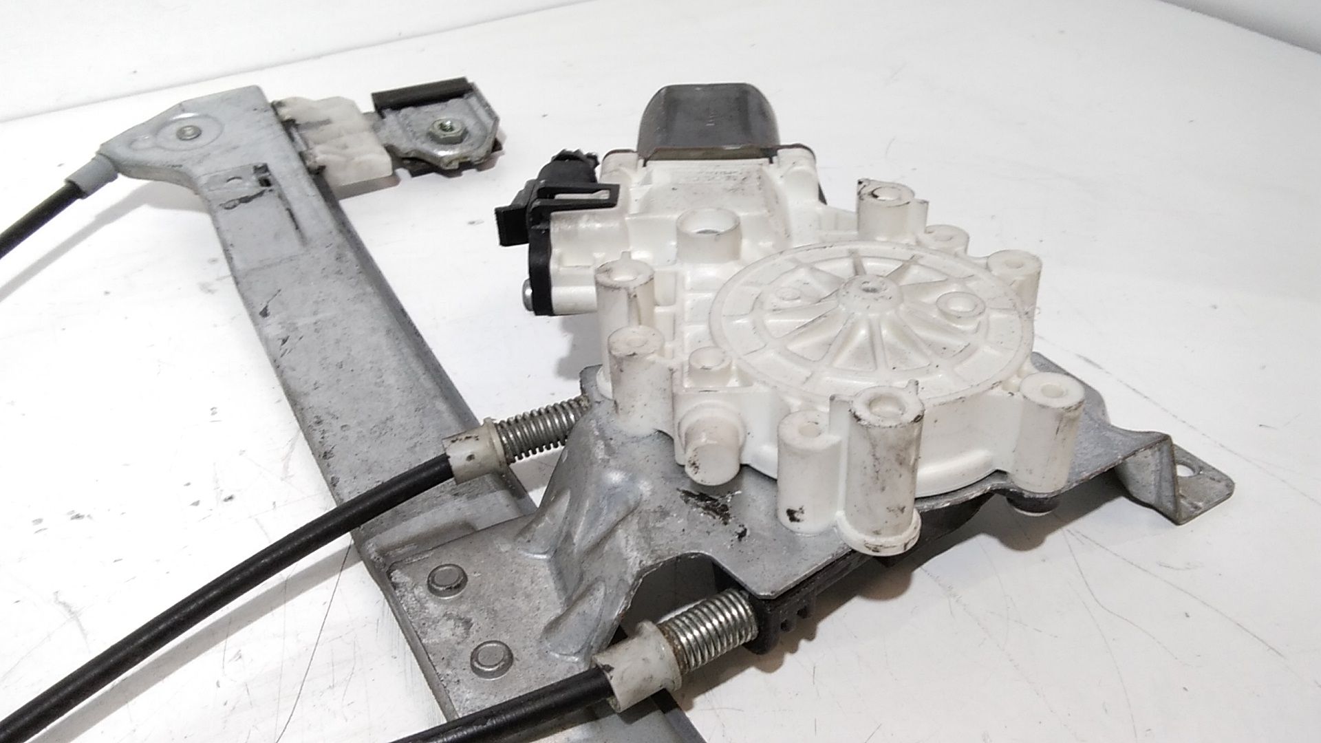 Alzacristallo Porta Ant. Sinistro Usato