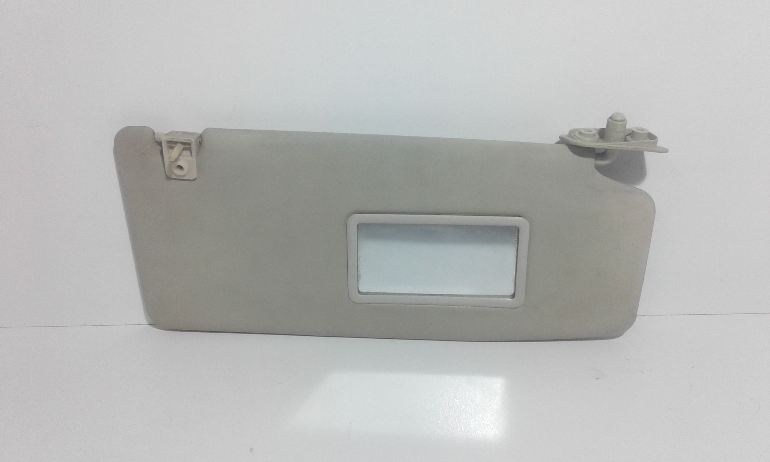 Aletta Parasole Parabrezza Destro 735295147 Usato