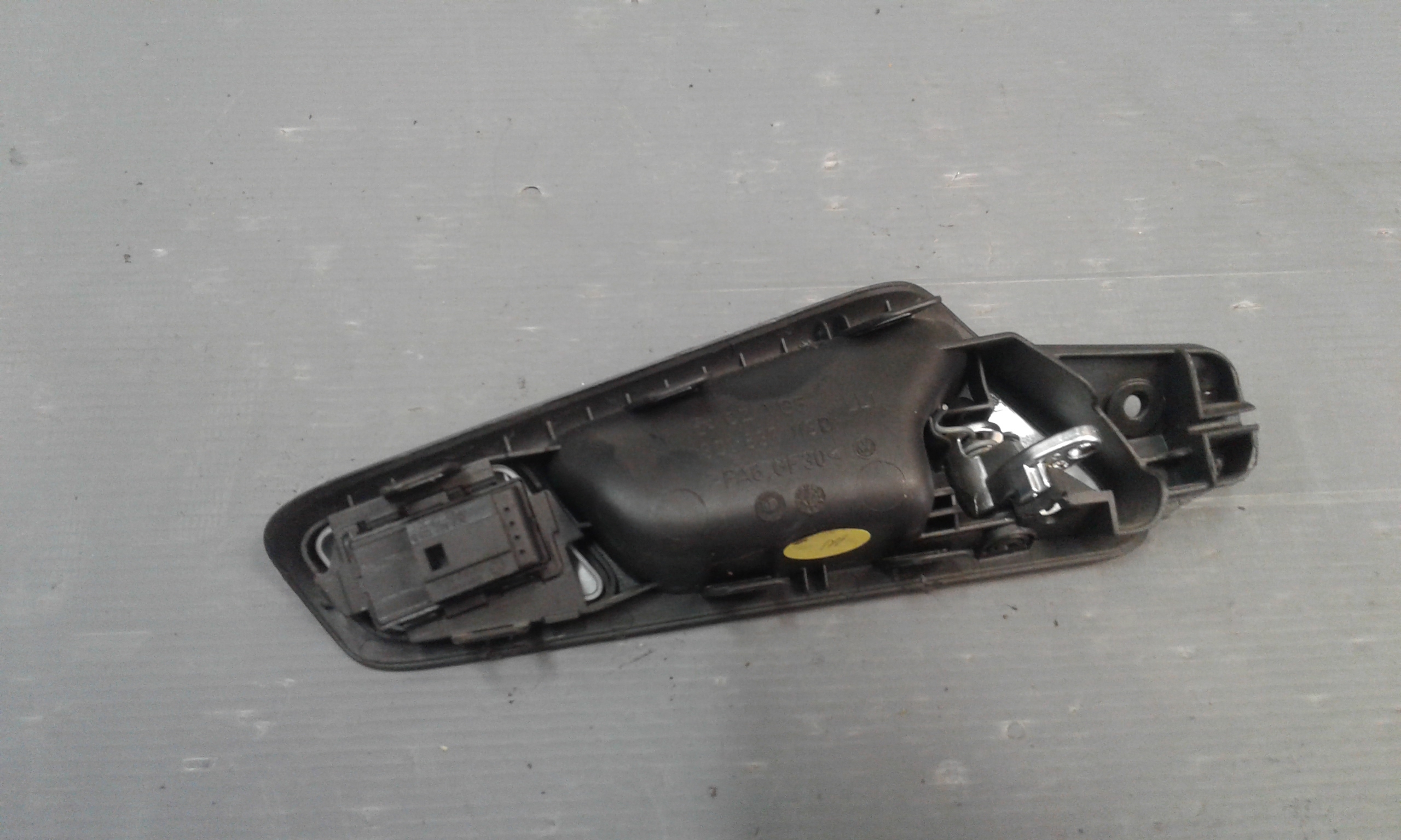 Maniglia Int. Apertura Porta Ant. Sinistro 3C1837113DTDZ Usato