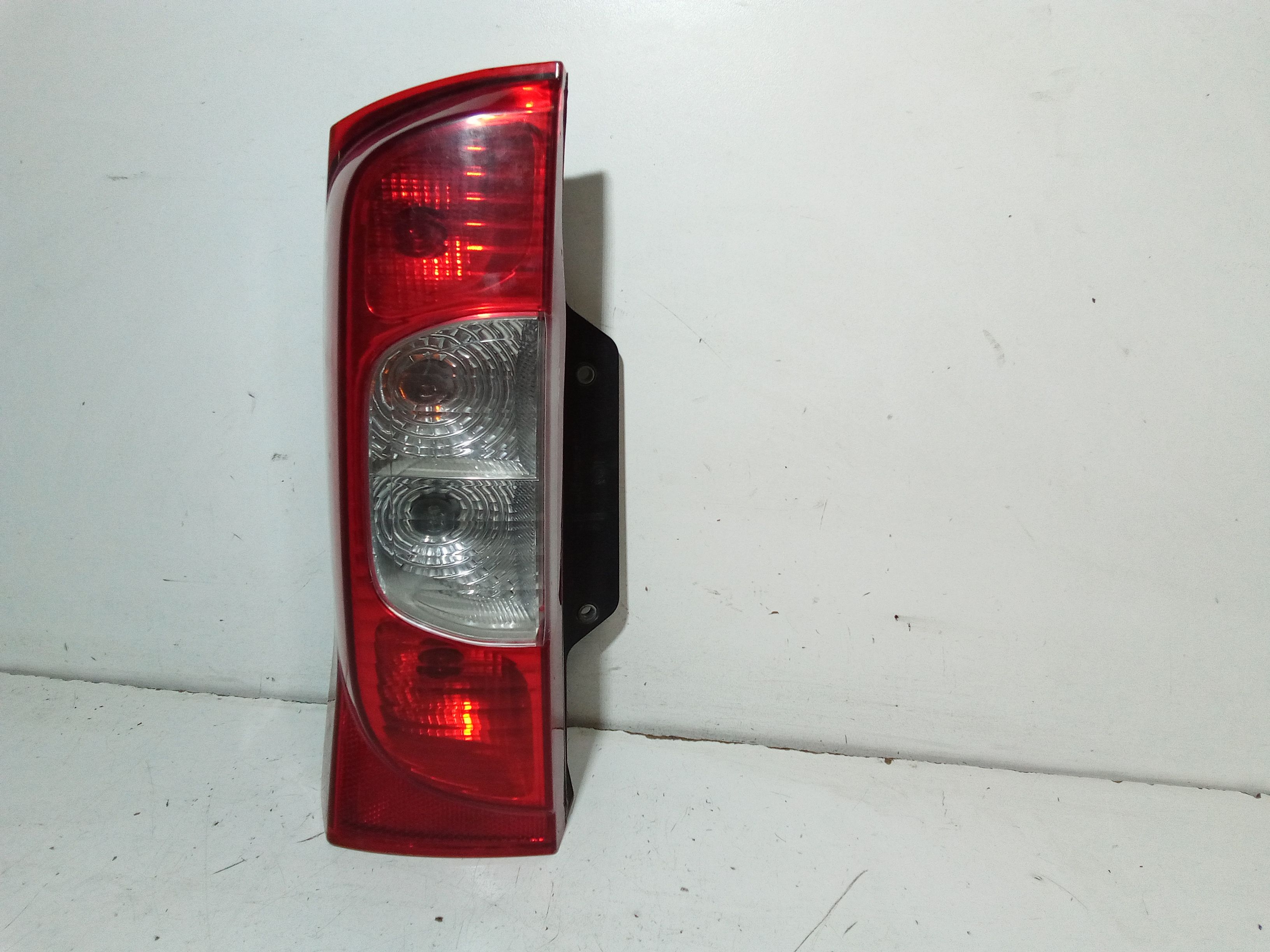 Proiettore Sinistro 1634151680 Usato