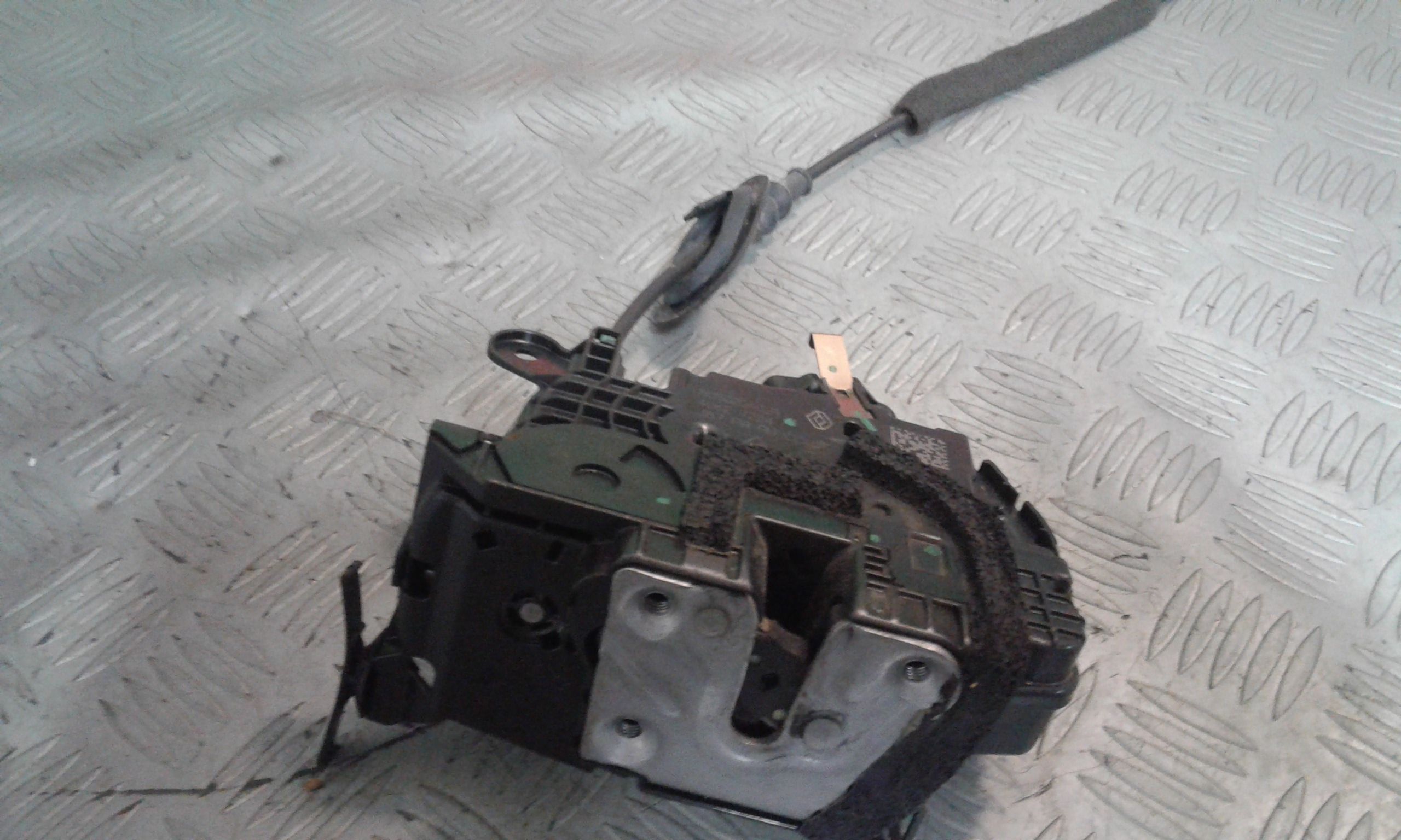 Serratura Porta Ant. Destro 805003529R Usato