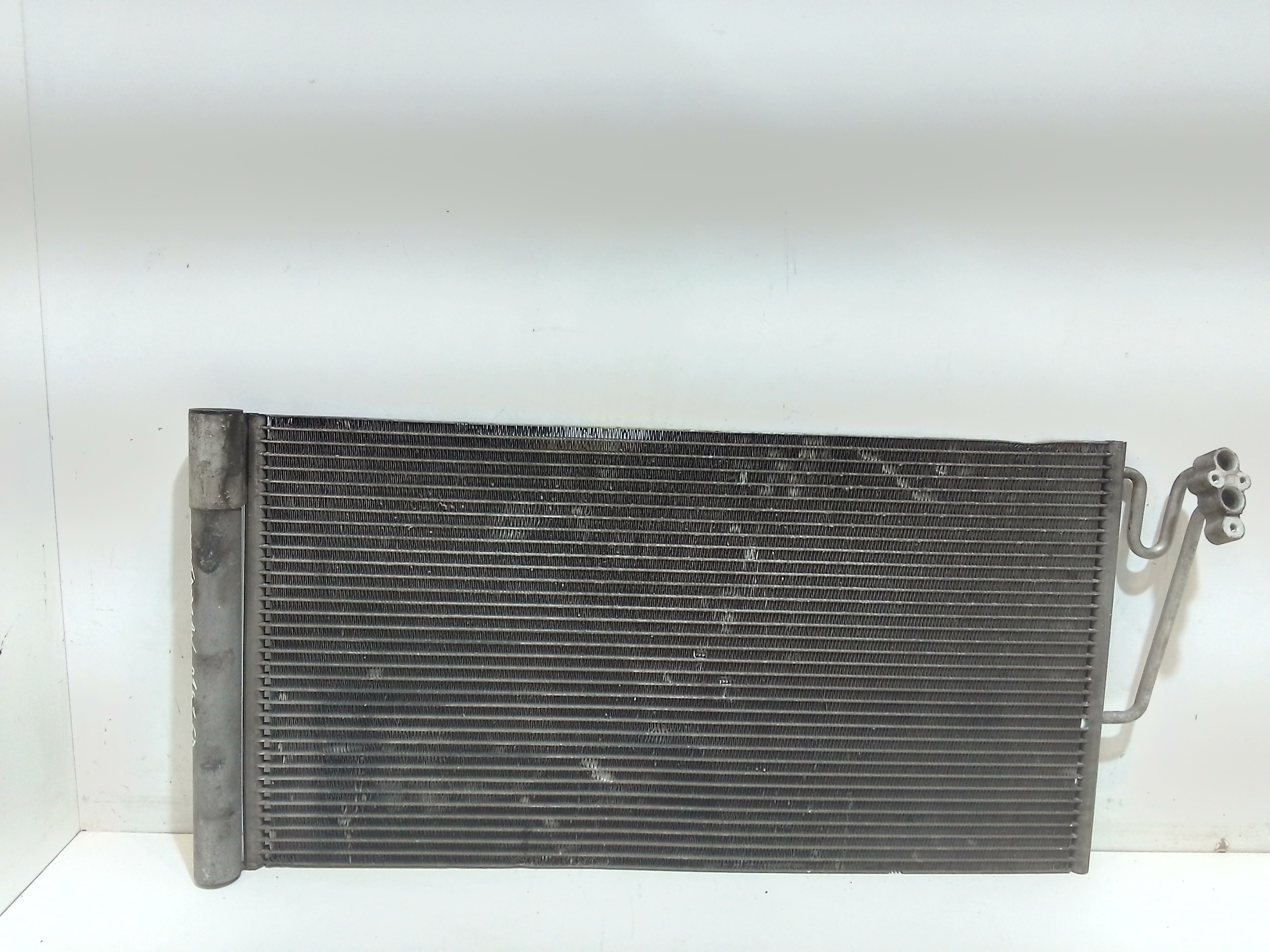 Radiatore Riscaldamento 64113422666 Usato