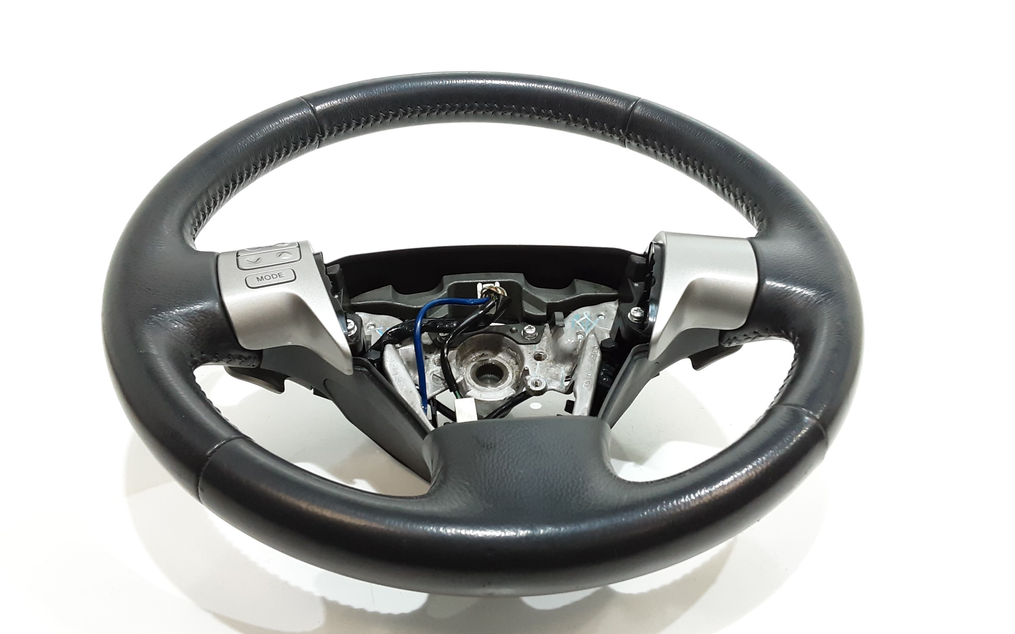 Volante 4510202420B0 Usato