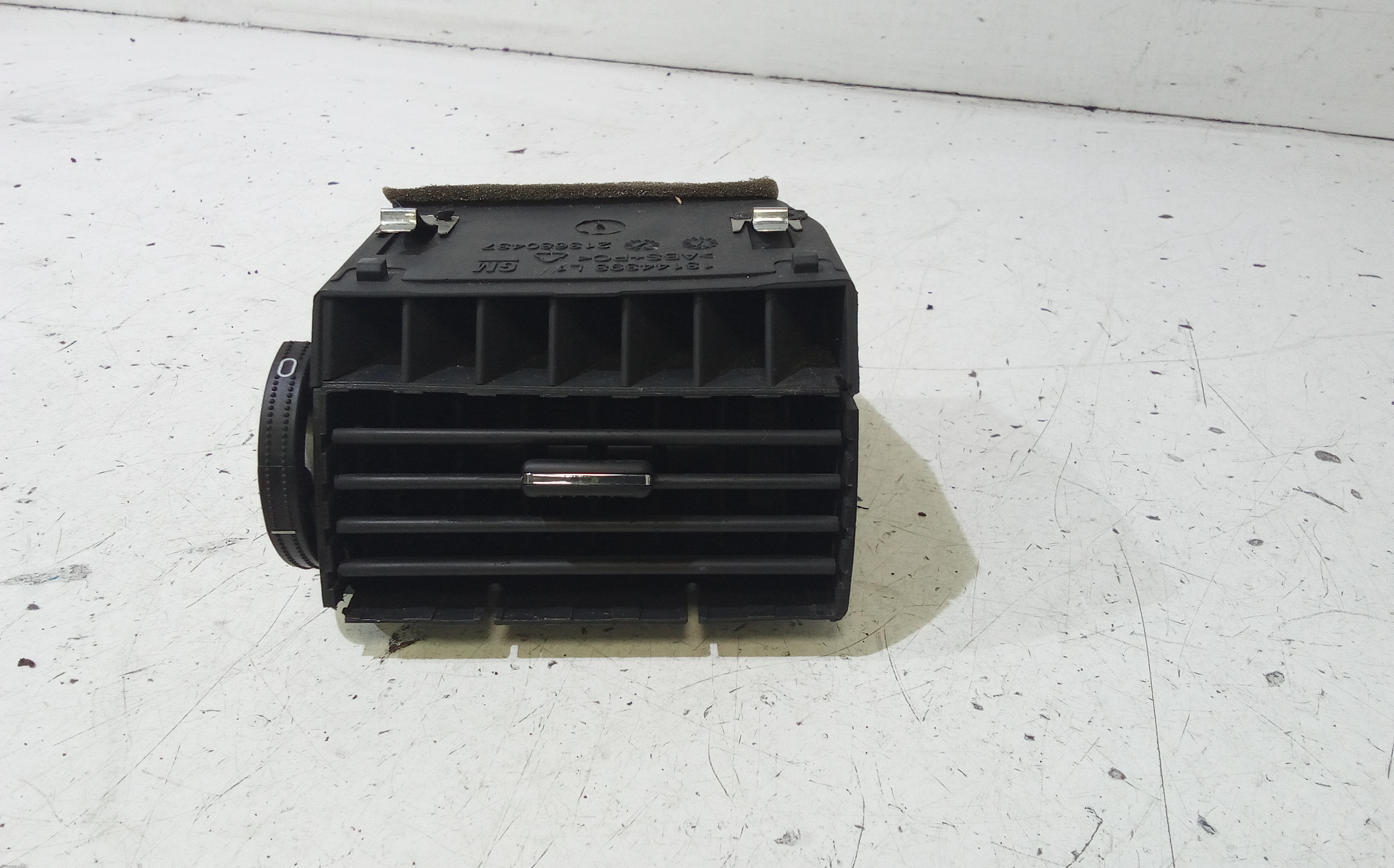 Condotto Aria Bocchette Lat. Cruscotto Sinistro Usato