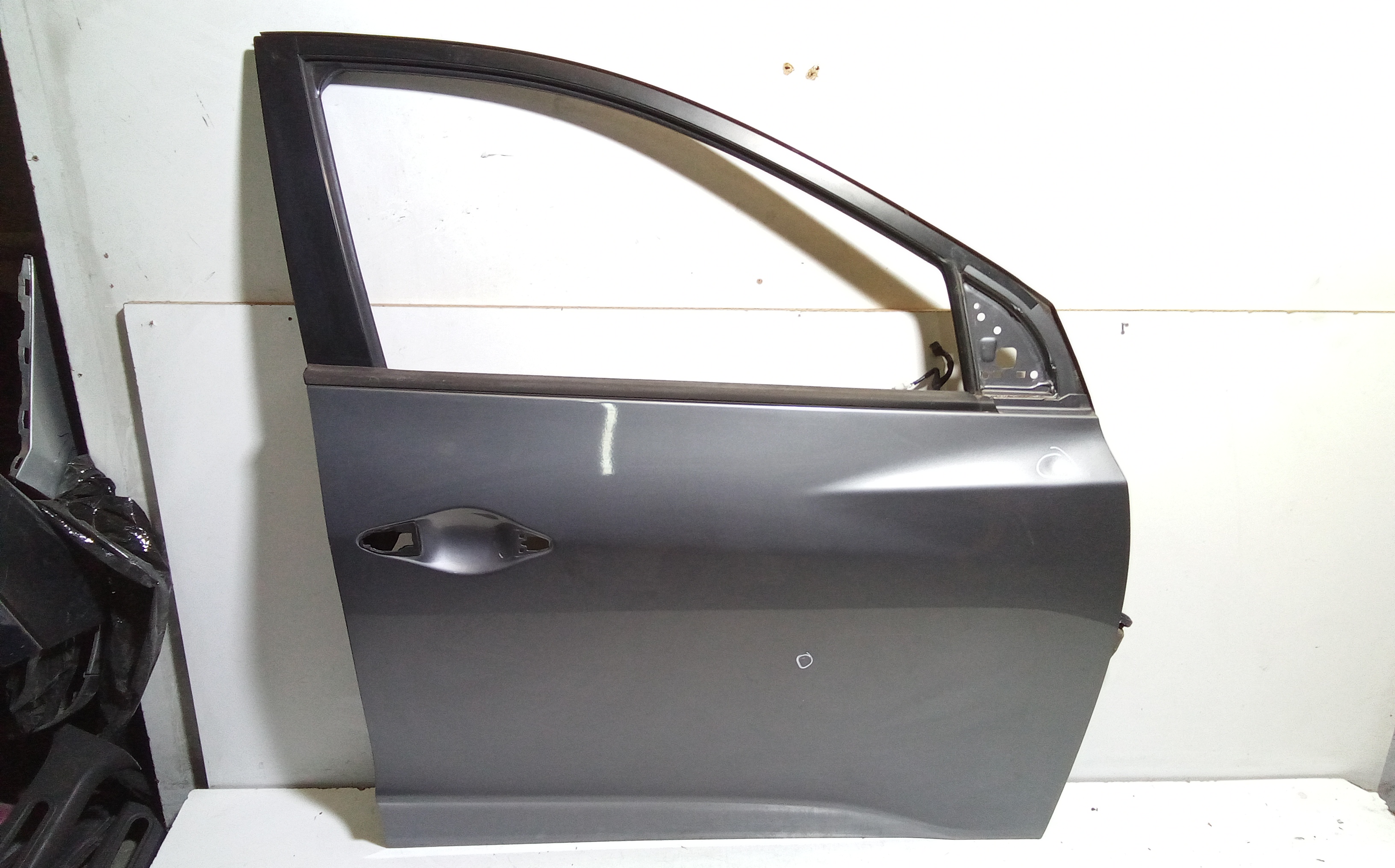 Porta Ant. Destro 760042S000 Usato