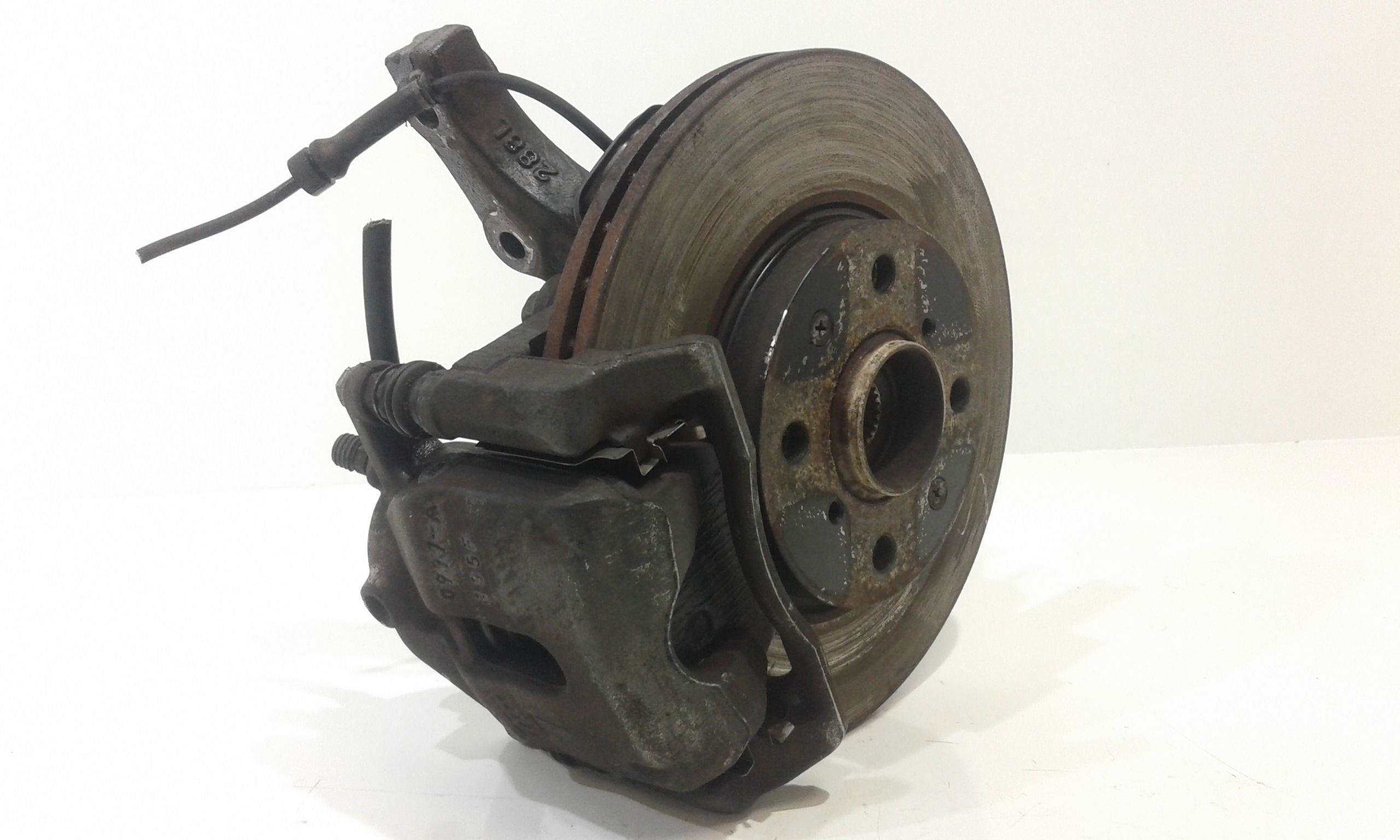 Fusello Montante Mozzo Anteriore Sinistro Usato