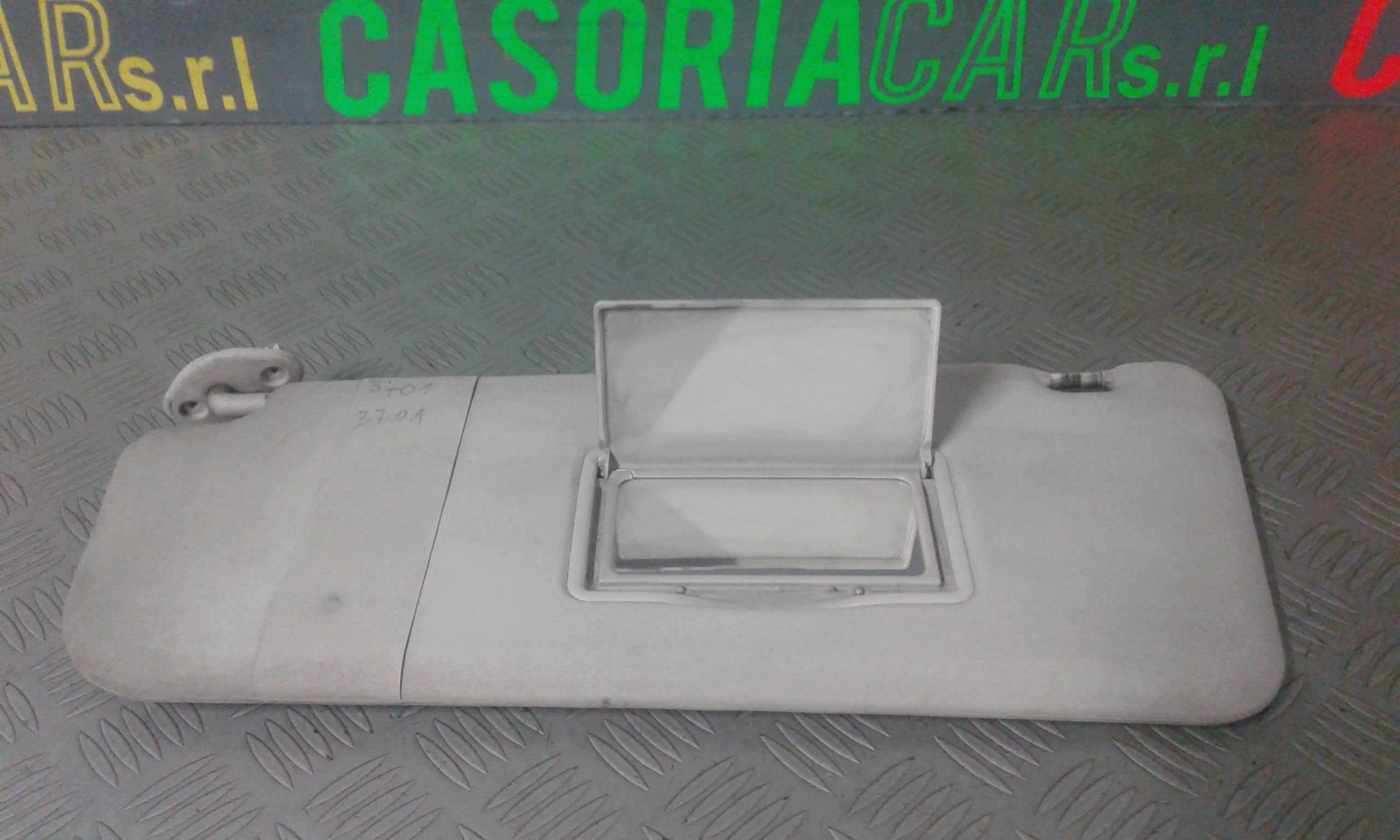 Aletta Parasole Parabrezza Sinistro Usato