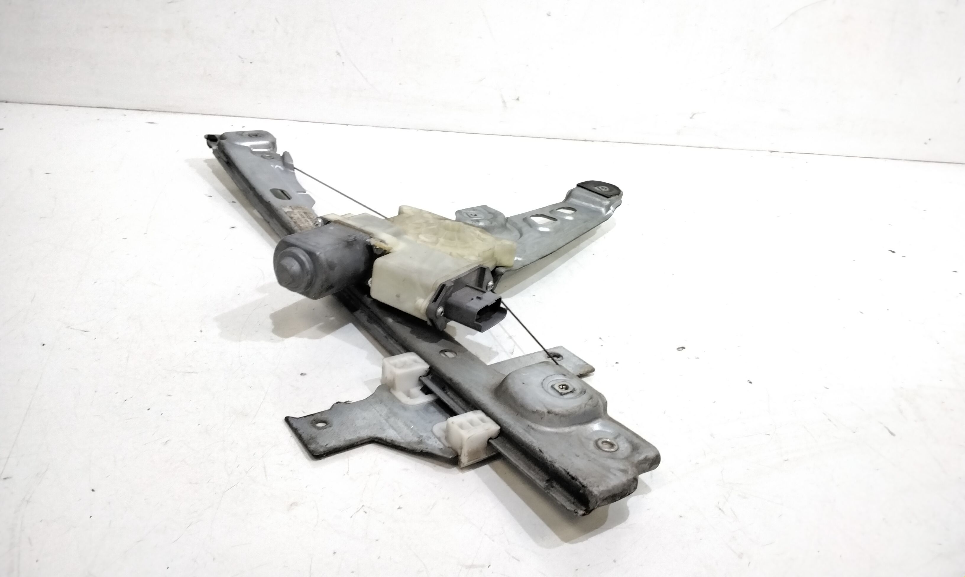 Alzacristallo Porta Ant. Destro Usato