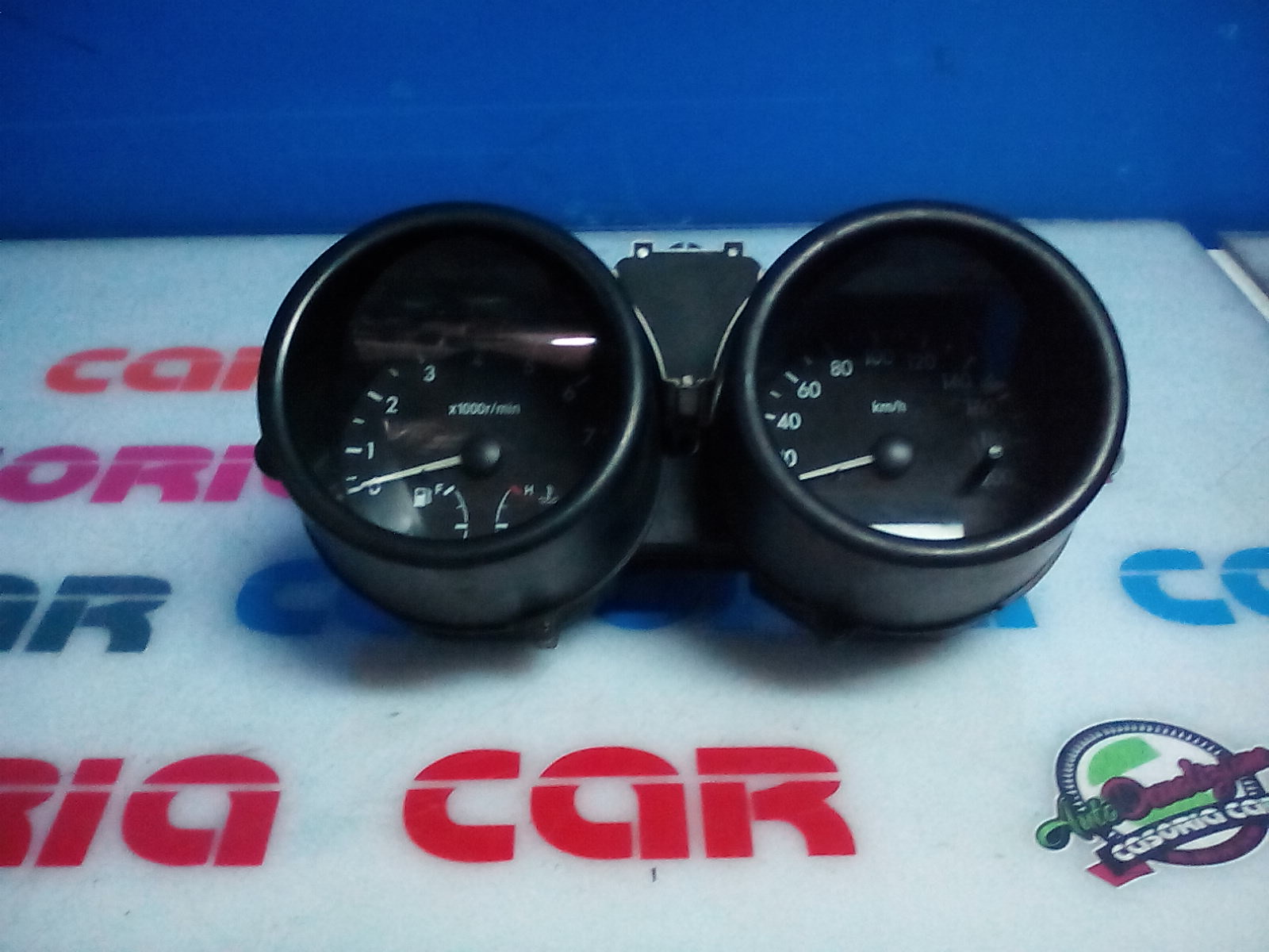 Quadro Portastrumenti Usato