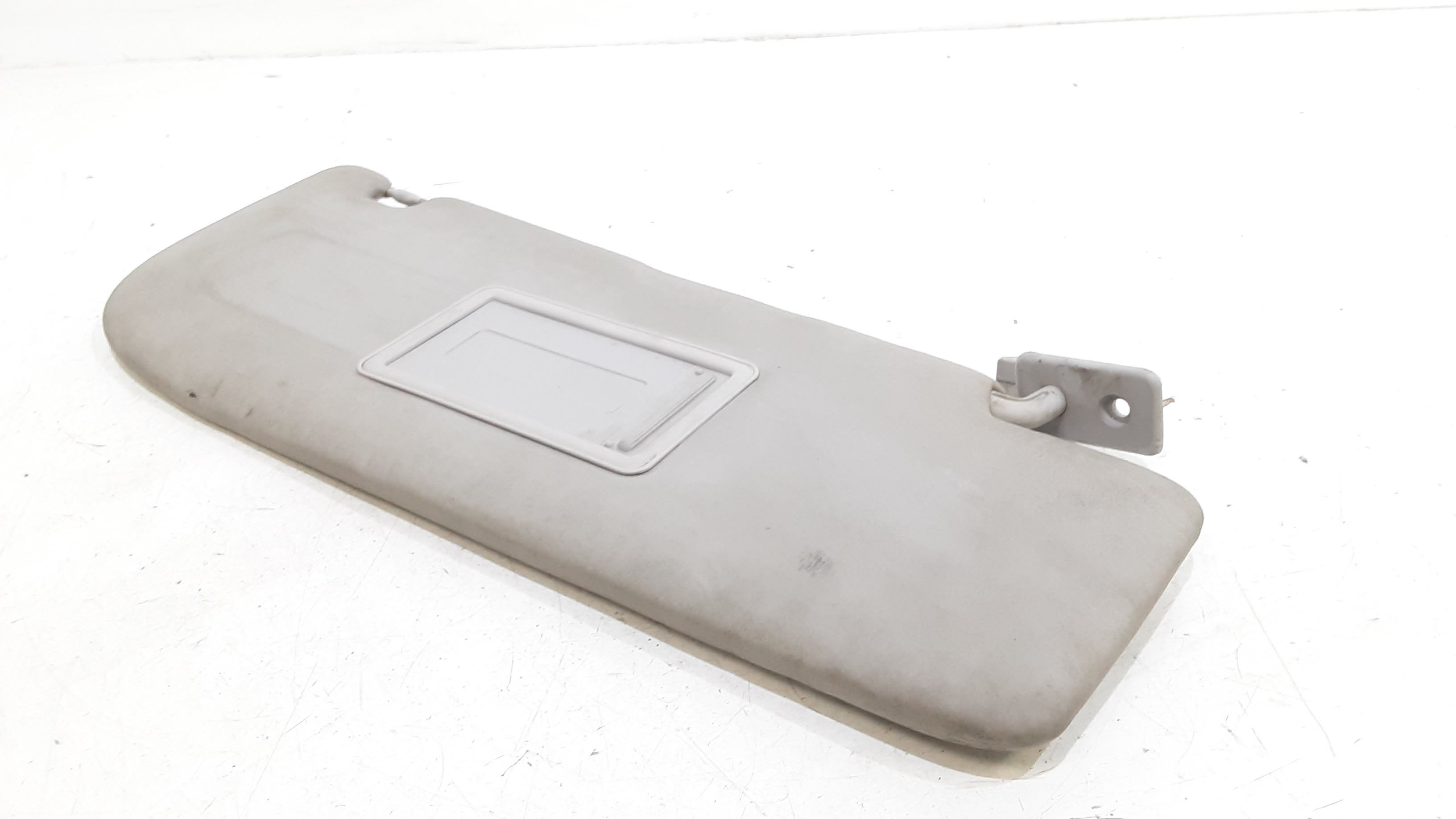 Aletta Parasole Parabrezza Destro 735733812 Usato