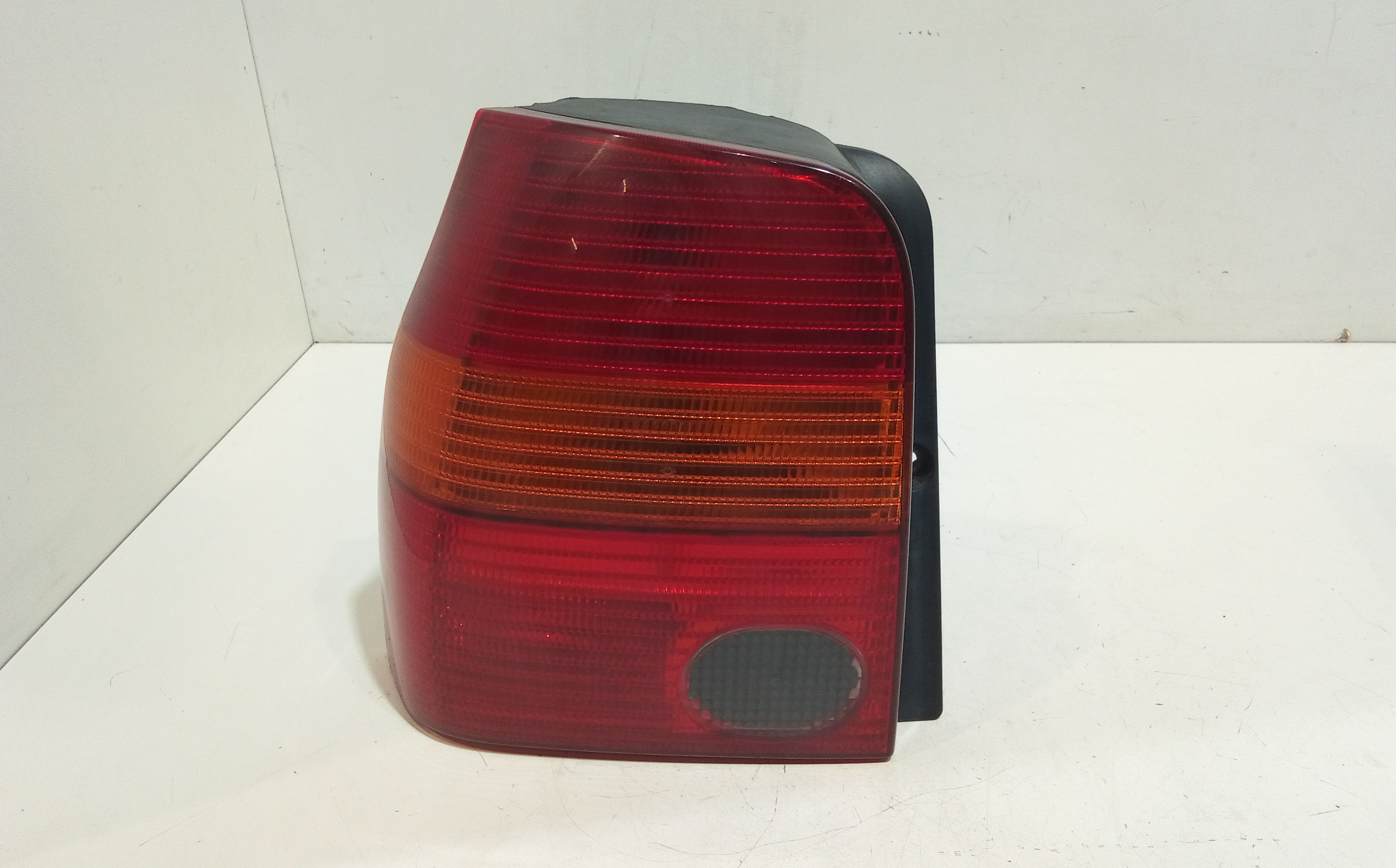 Fanale Post. Sinistro 6H0945111D Usato