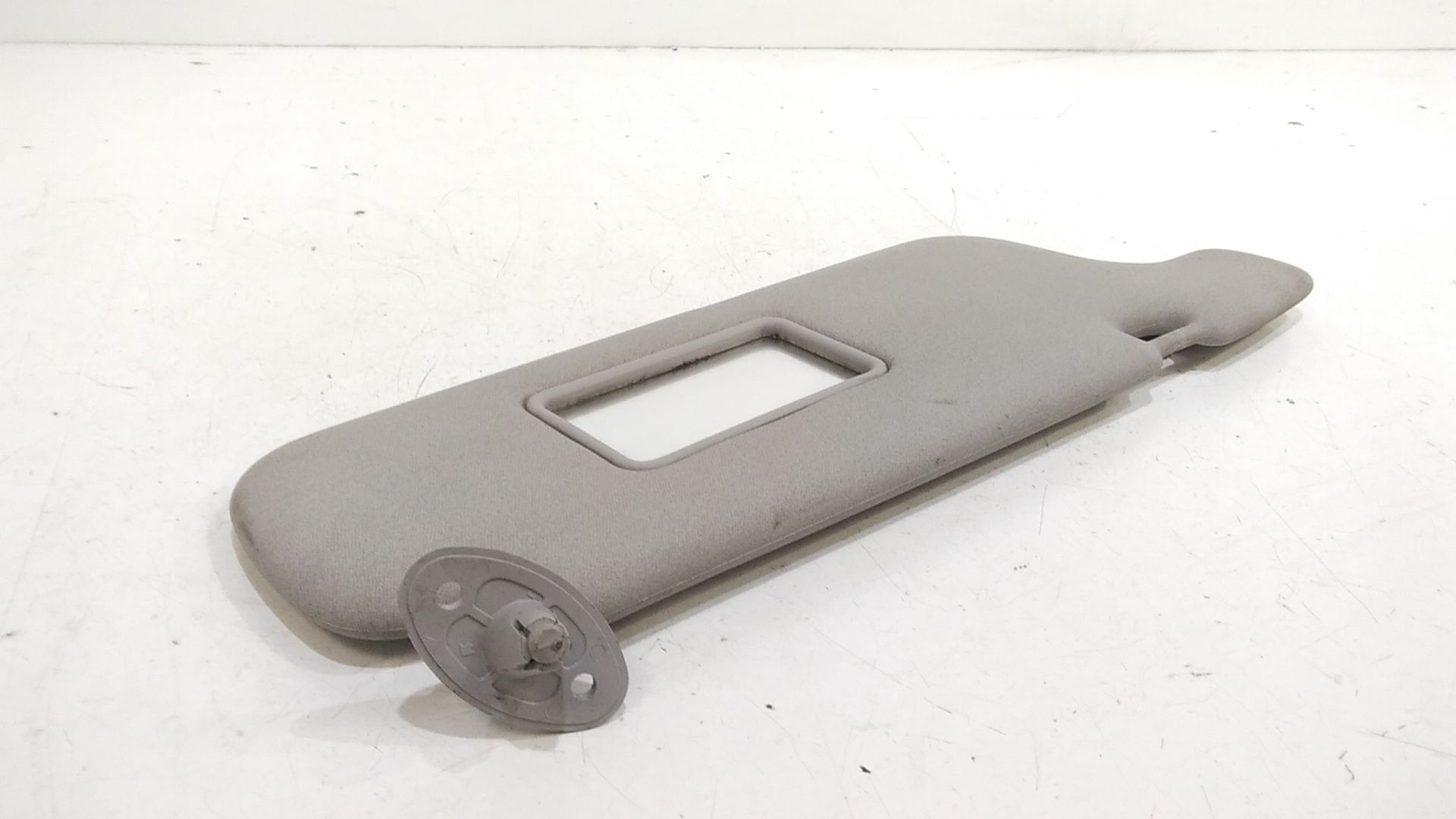 Aletta Parasole Parabrezza Destro 7431052041B0 Usato