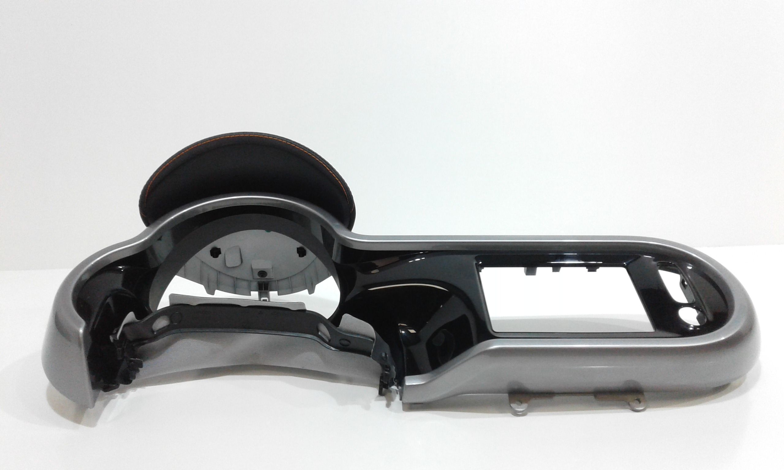 Cornice Portastrumenti 682700967R Usato