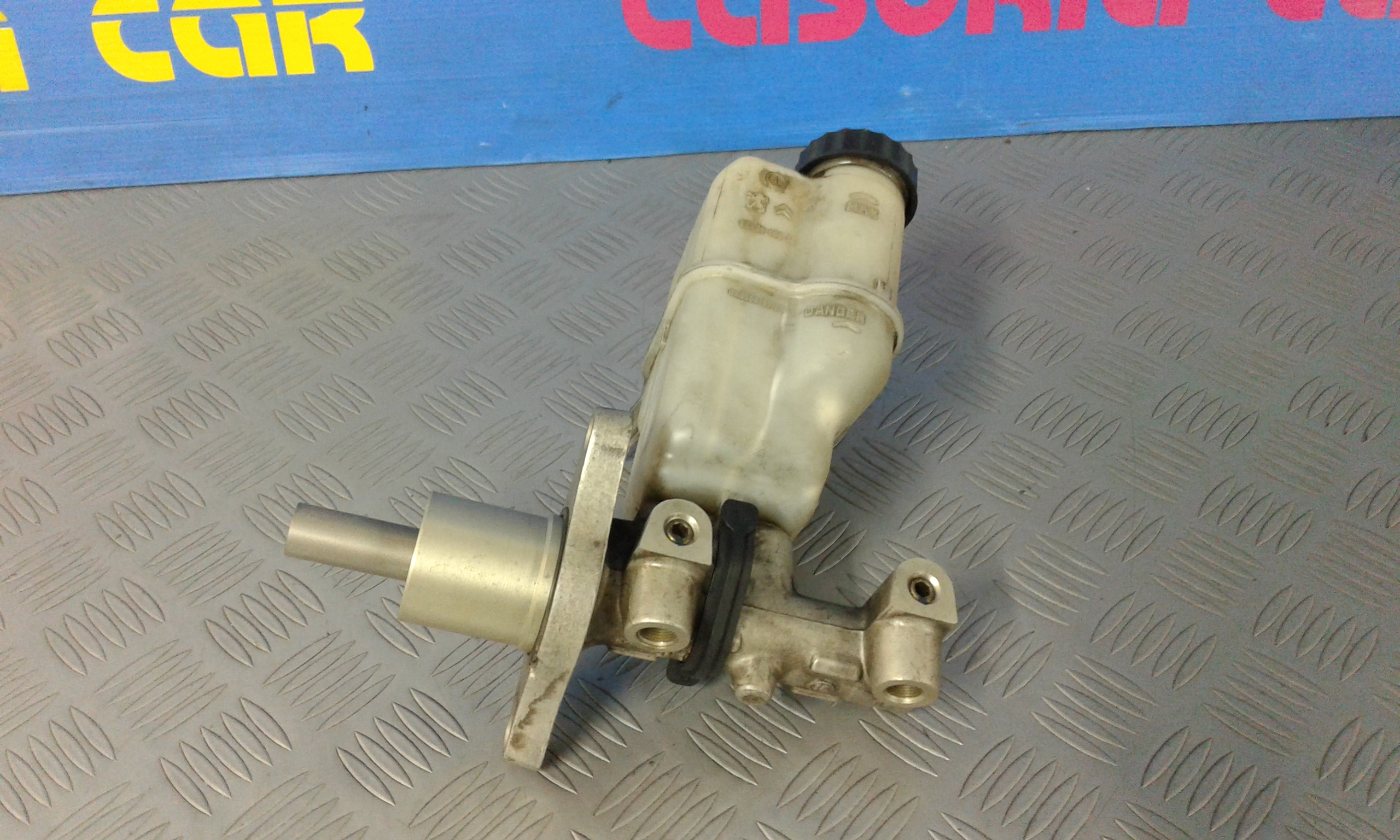 Pompa Comando Freni 4601Y7 Usato