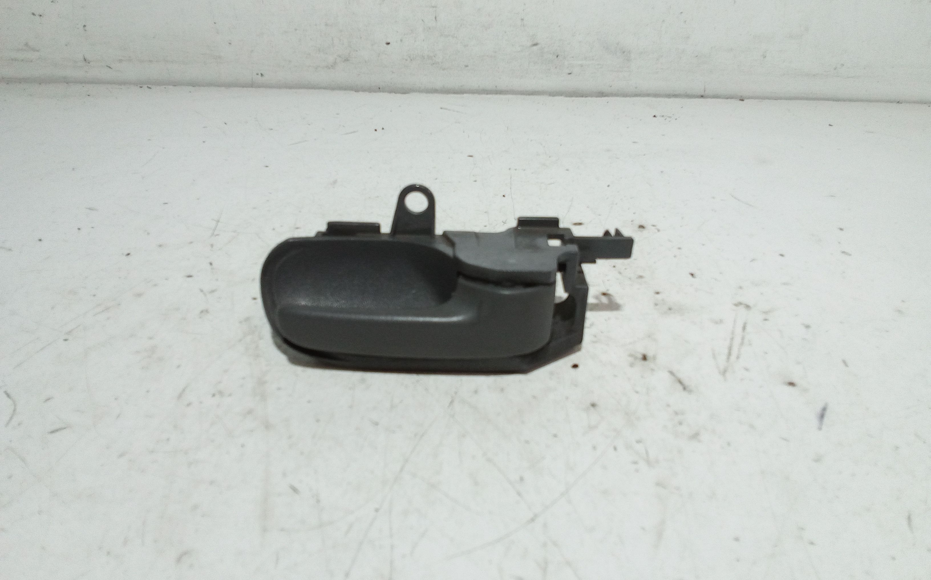 Maniglia Int. Apertura Porta Ant. Destro Usato