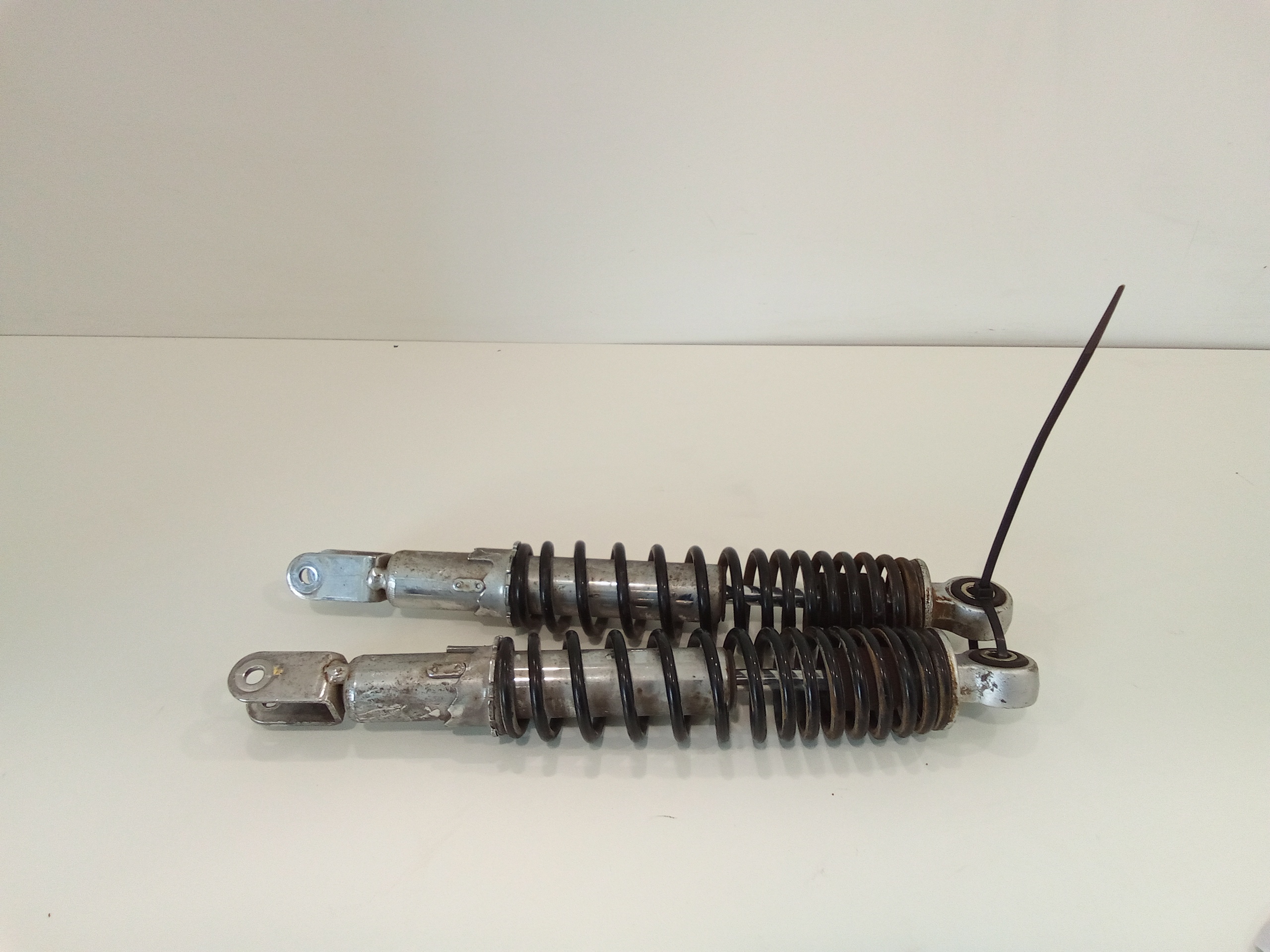 Ammortizzatore Post. Destro + Ammortizzatore Post. Sinistro Usato