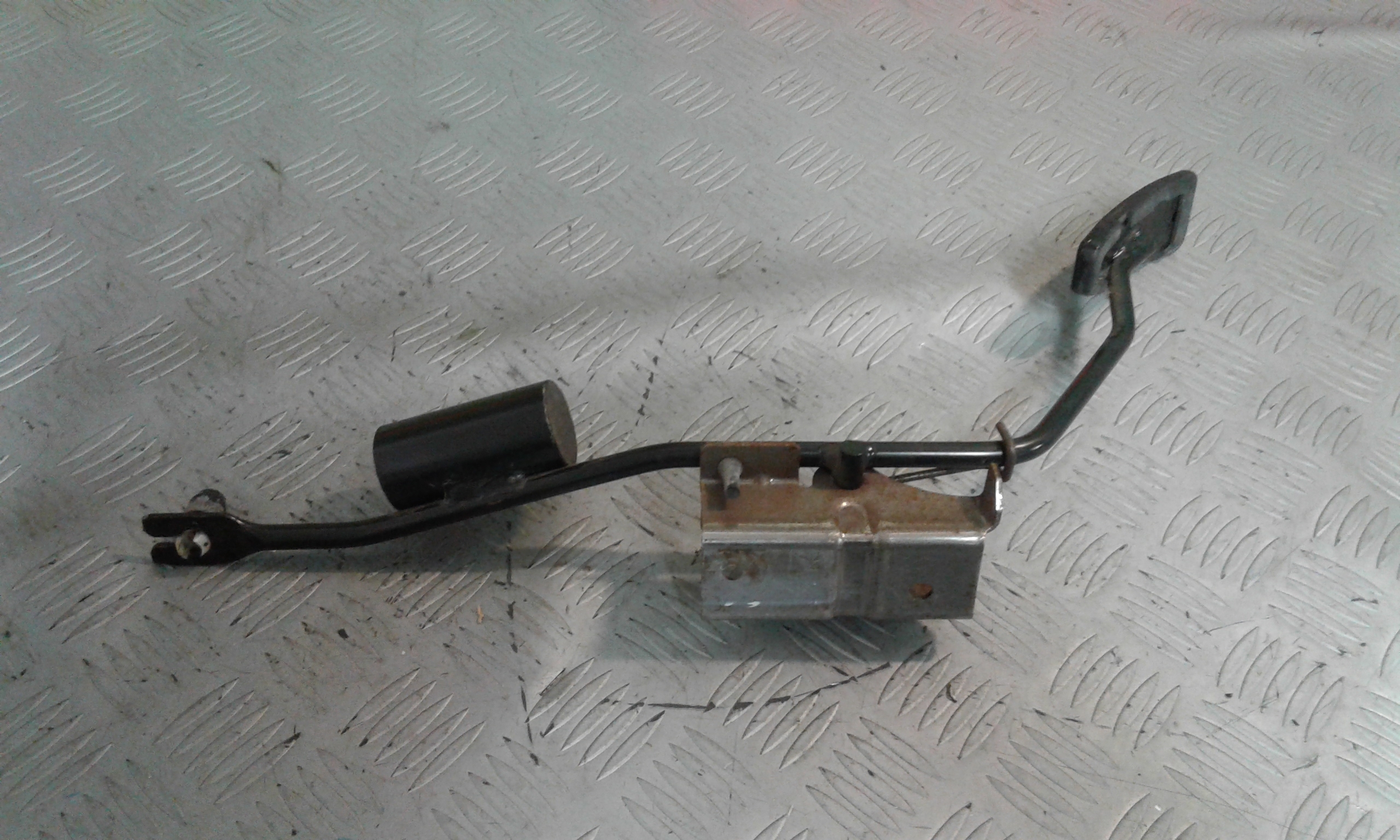 Pedale Acceleratore 4940057K50000 Usato