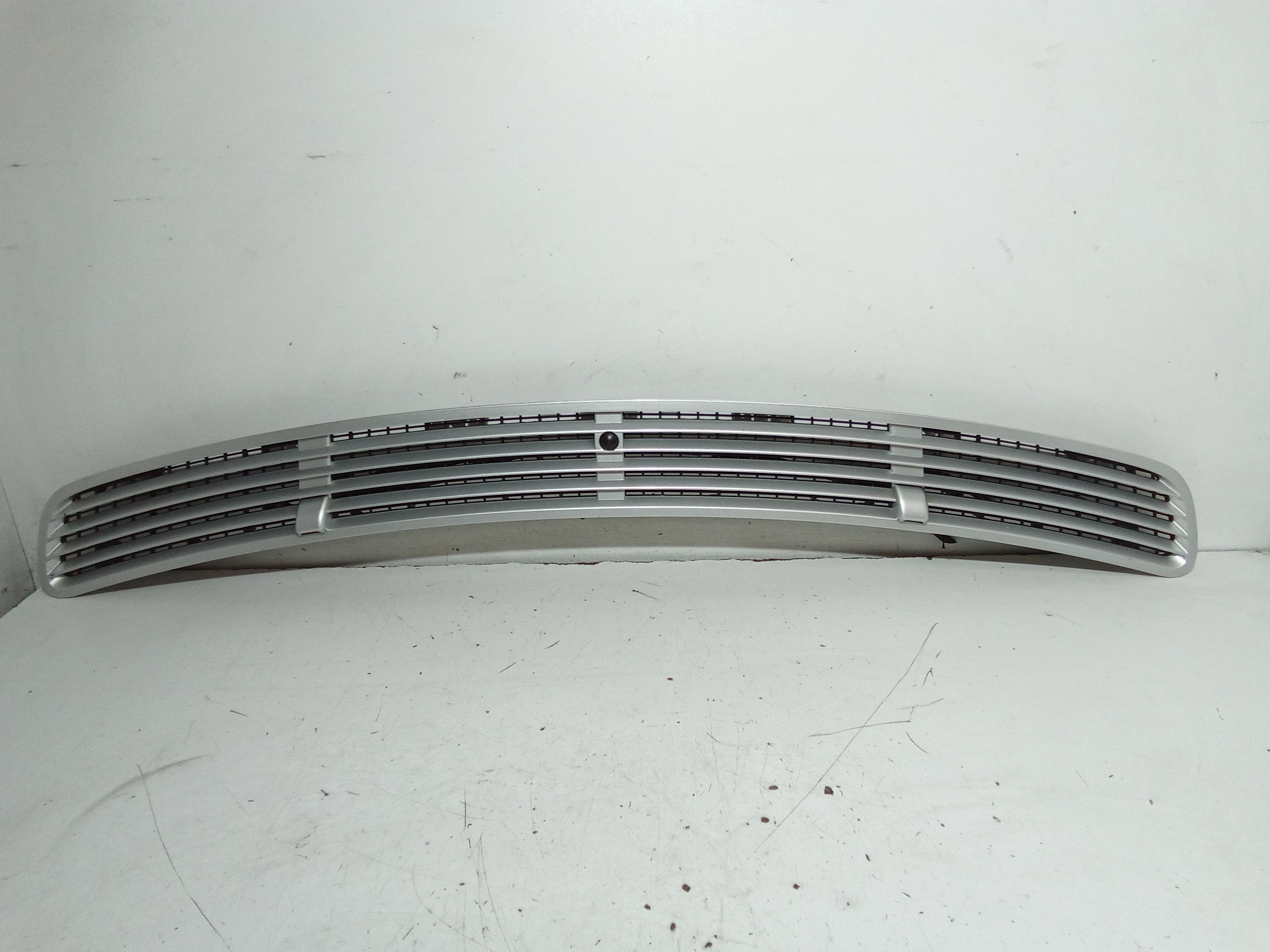 Grondina Sottoparabrezza, Griglia Sottoparabrezza Usato