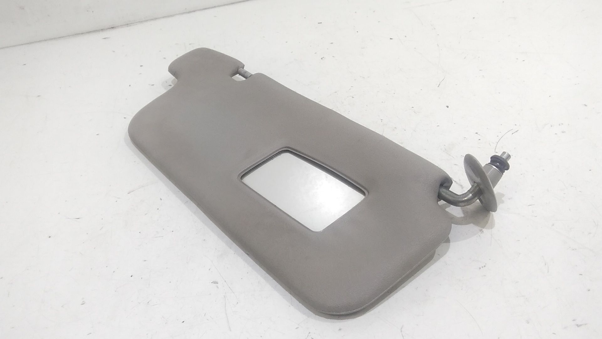 Aletta Parasole Parabrezza Destro 7431052041B0 Usato