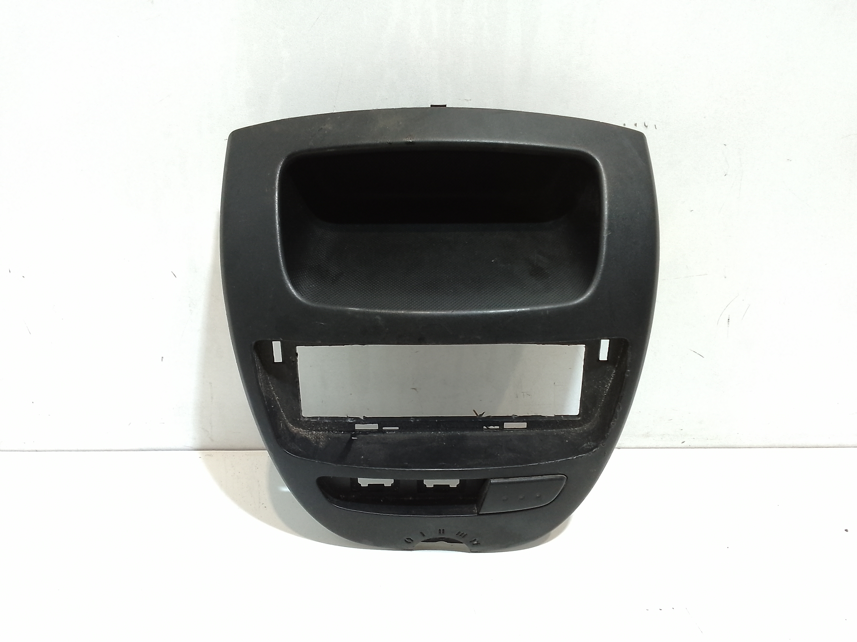 Rivestimento Centr. Cruscotto, Mascherina Portastrumenti Centr. Cruscotto Usato