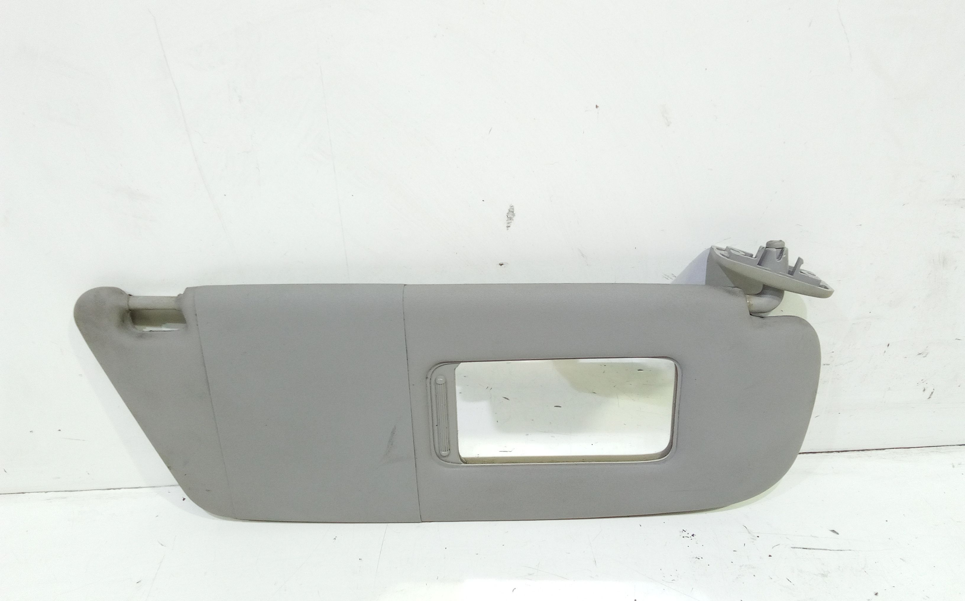 Aletta Parasole Parabrezza Destro 13130073 Usato