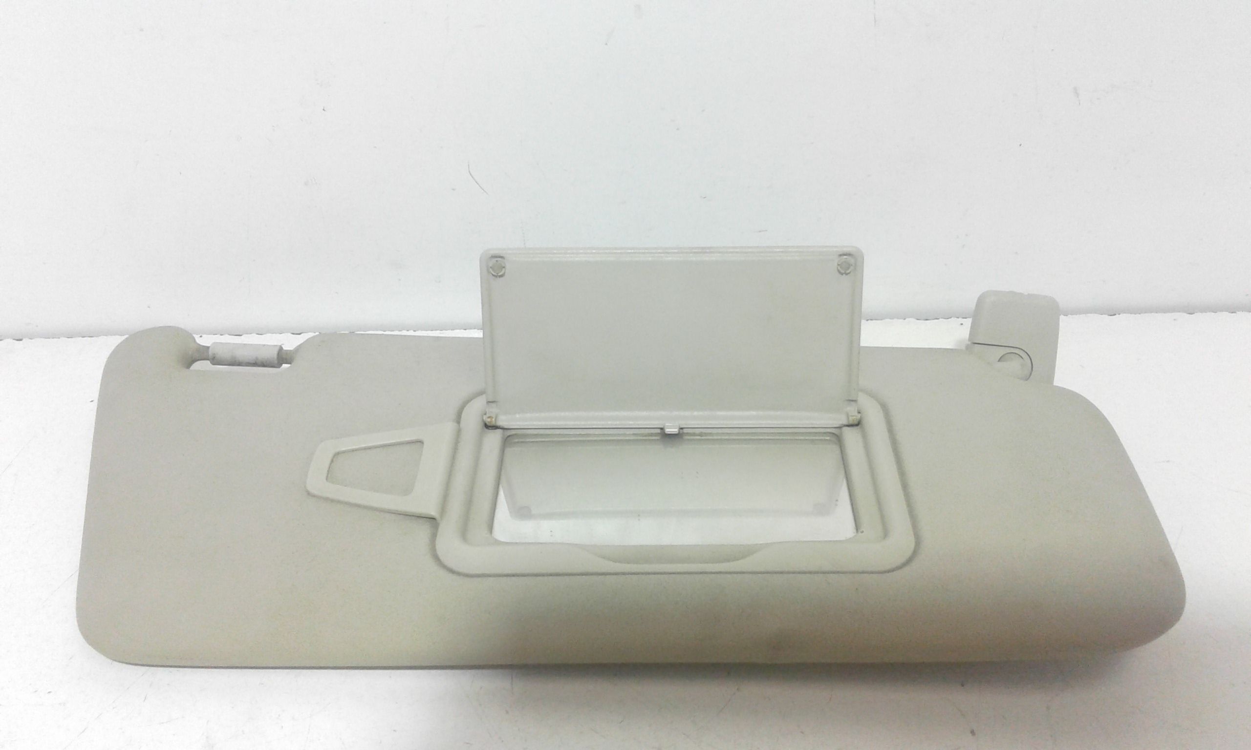 Aletta Parasole Parabrezza Destro A16981004107H48 Usato