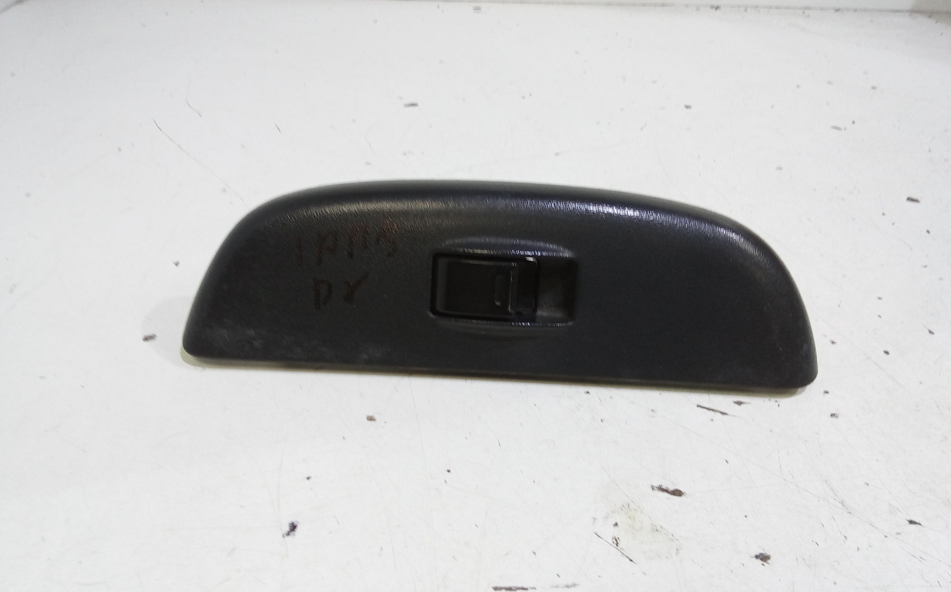 Interruttore Alzacristalli Porta Ant. Destro Usato