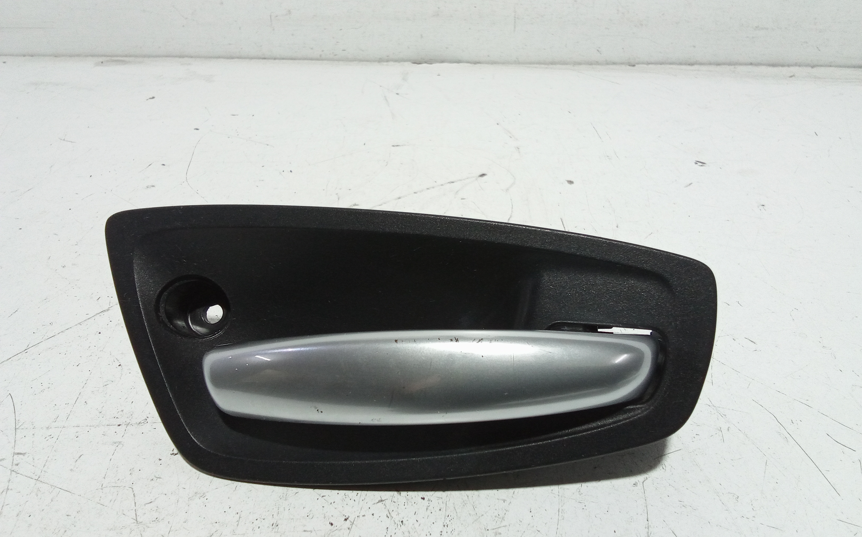 Maniglia Int. Apertura Porta Ant. Destro Usato