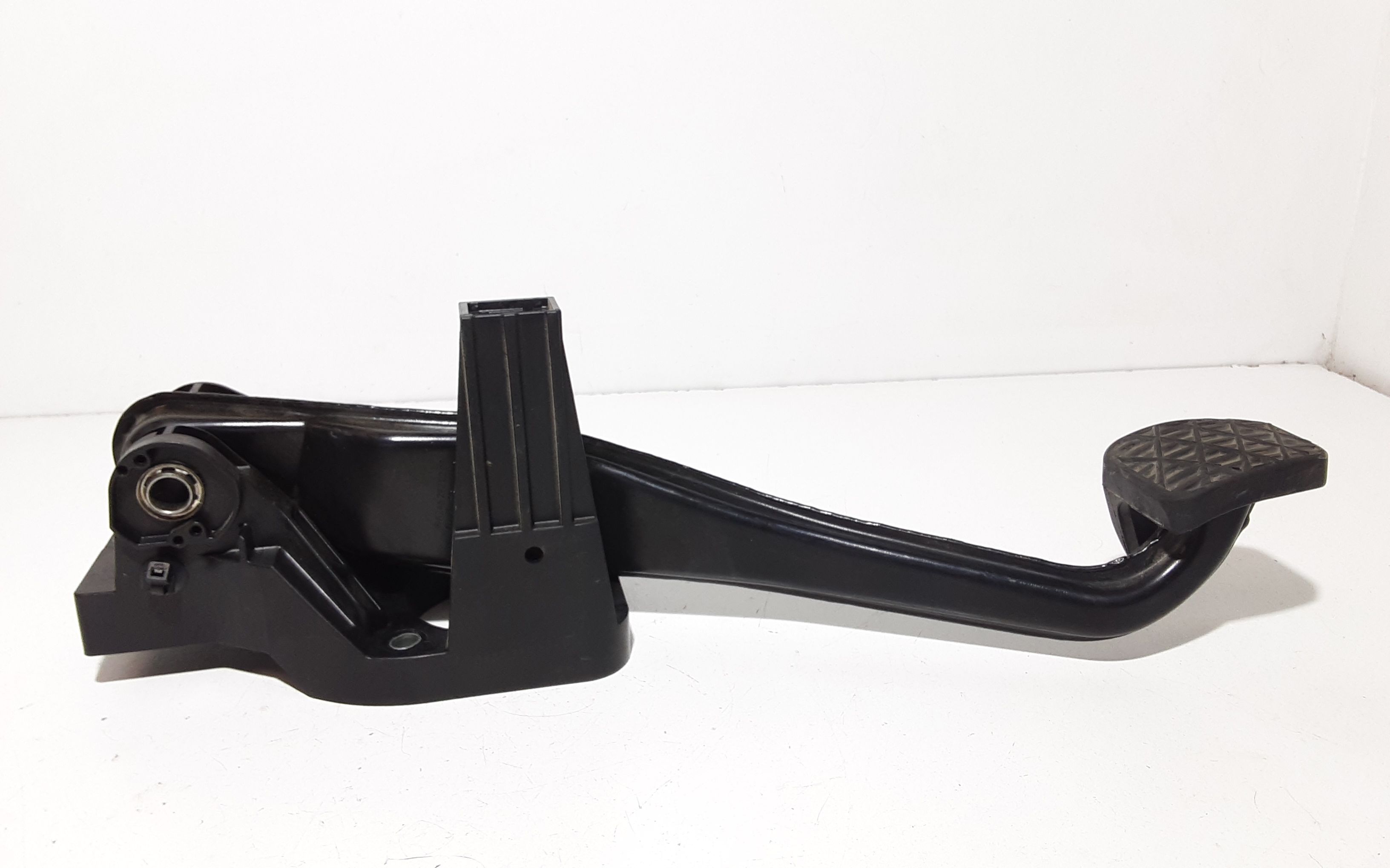 Pedale Freno A2462900400 Usato